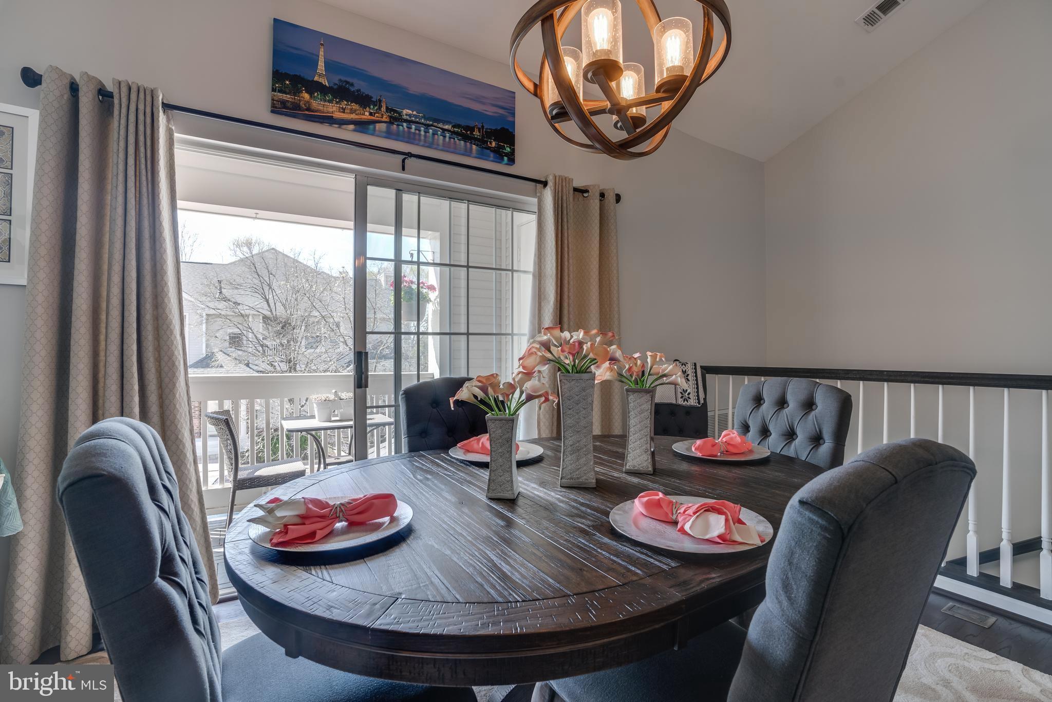 CHELSEA COURTS - Residential