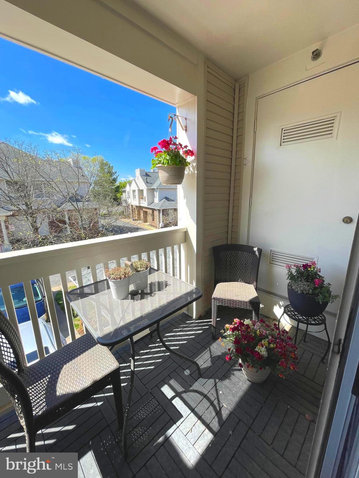 CHELSEA COURTS - Residential