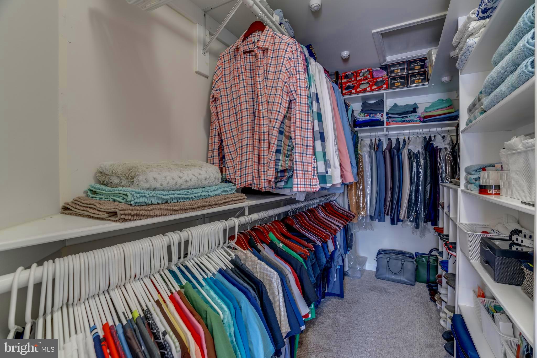 CHELSEA COURTS - Residential