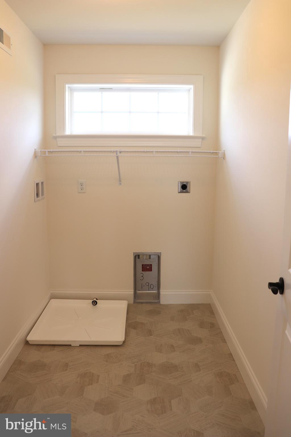 SETTLEMENTS EAST - Residential