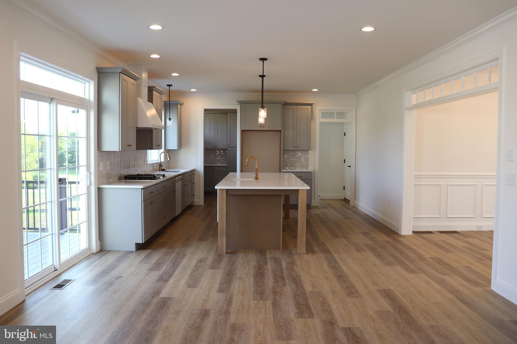 SETTLEMENTS EAST - Residential