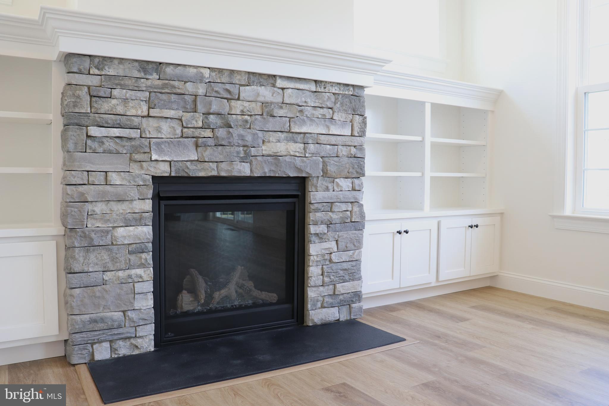 SETTLEMENTS EAST - Residential