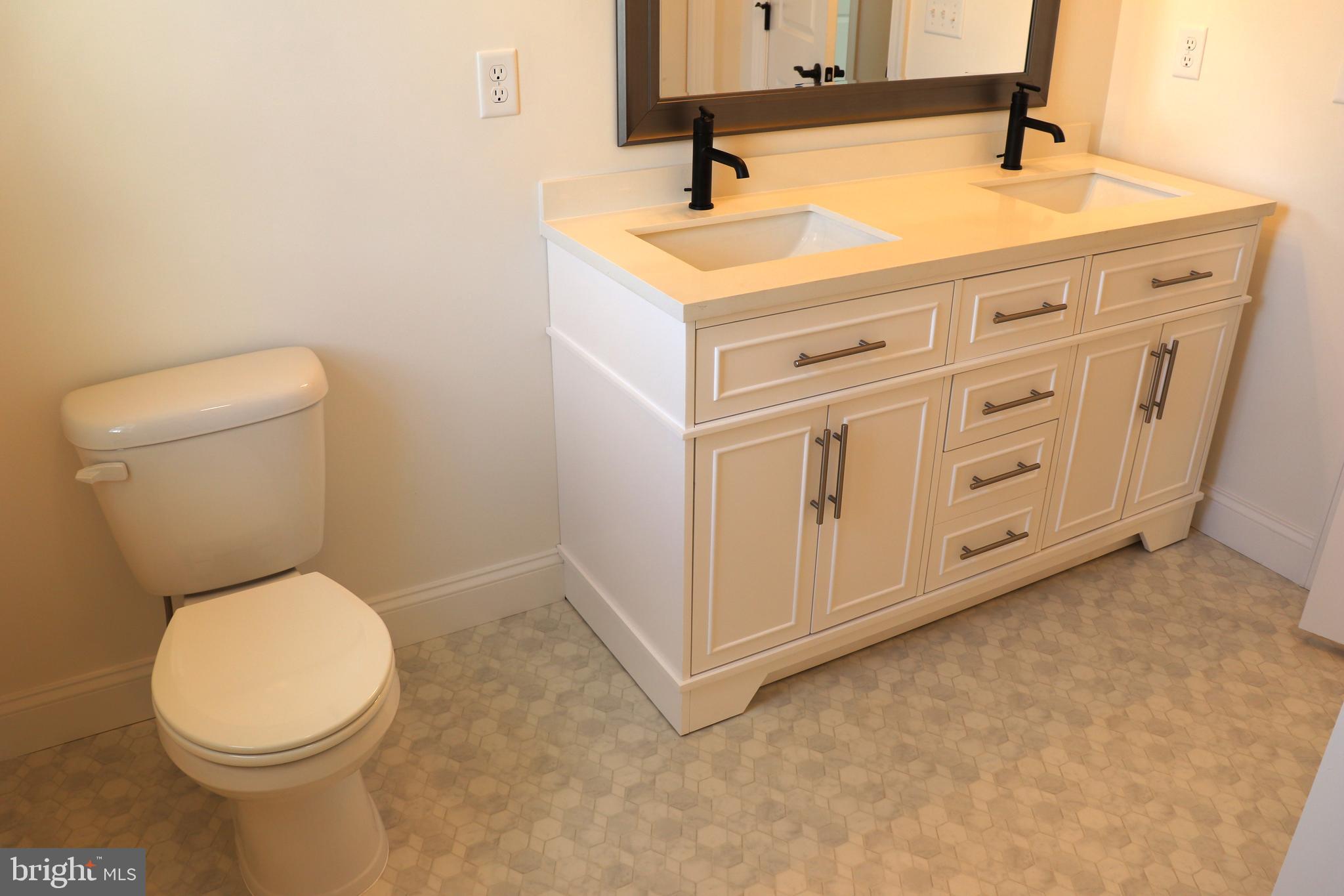 SETTLEMENTS EAST - Residential