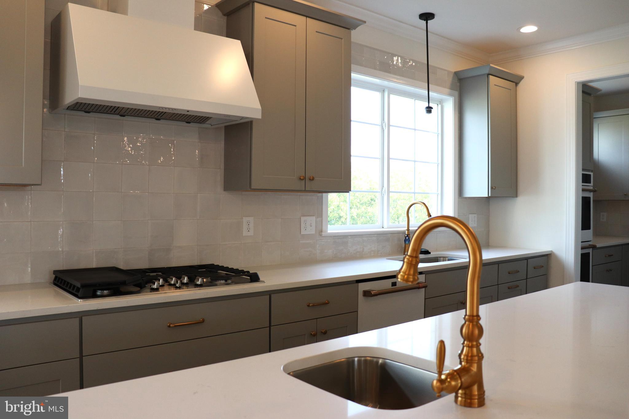 SETTLEMENTS EAST - Residential