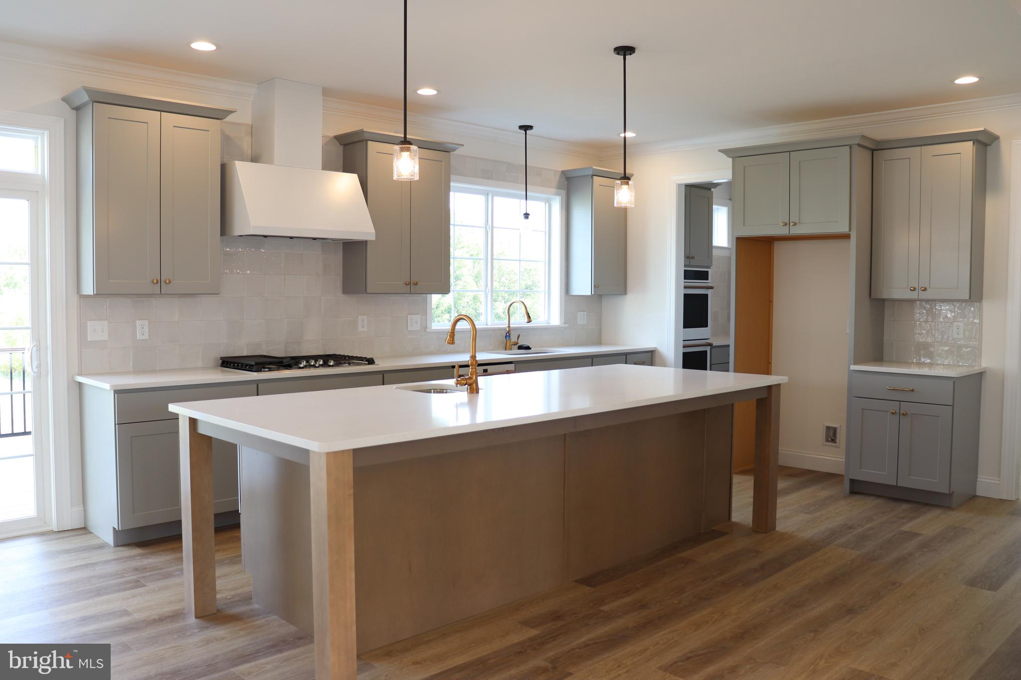 SETTLEMENTS EAST - Residential