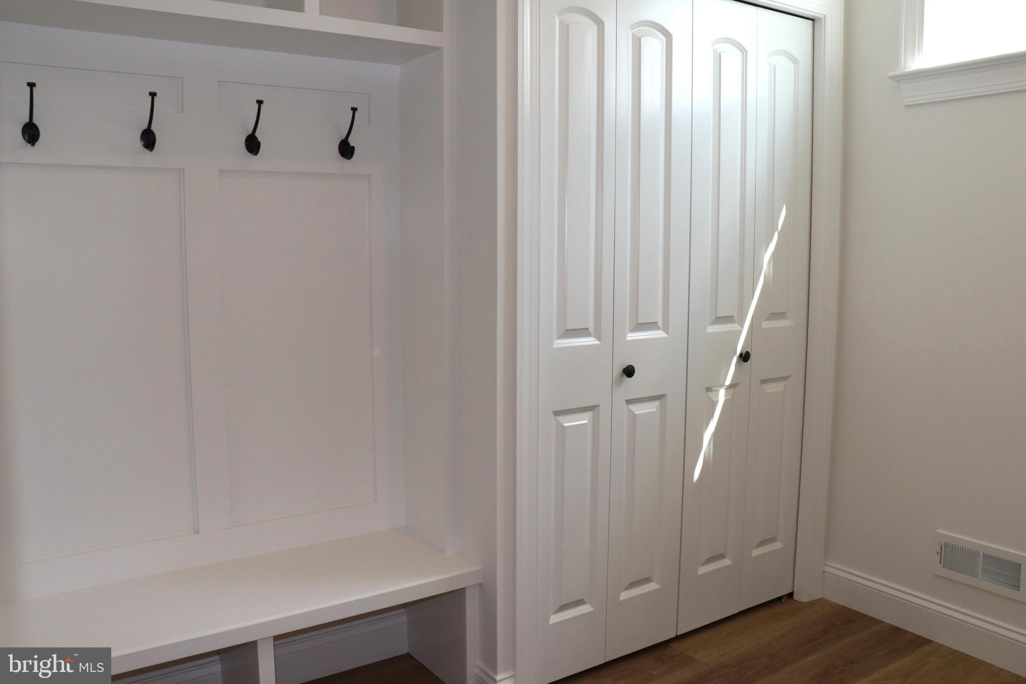 SETTLEMENTS EAST - Residential