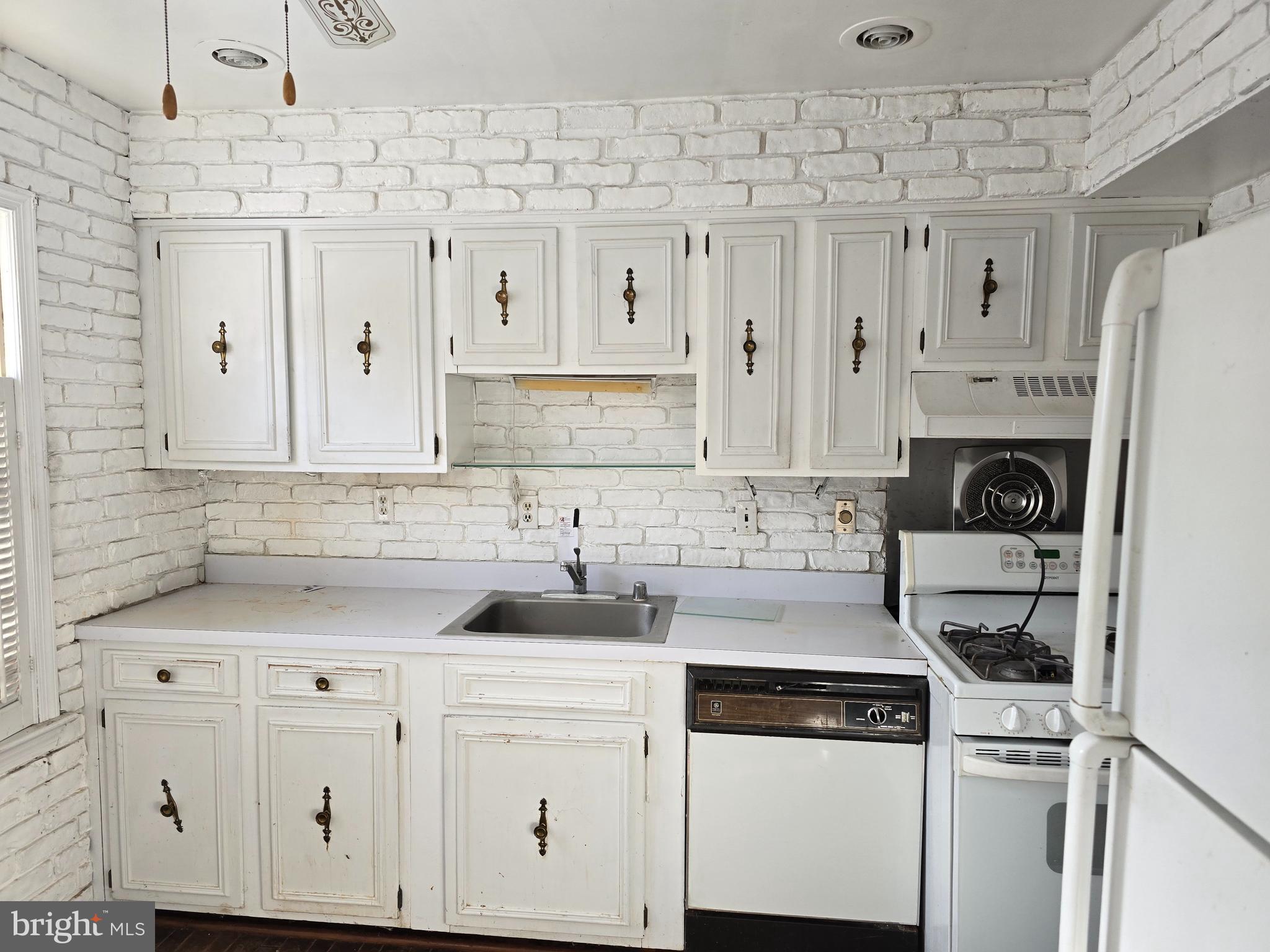 PHELPS LUCK - Residential