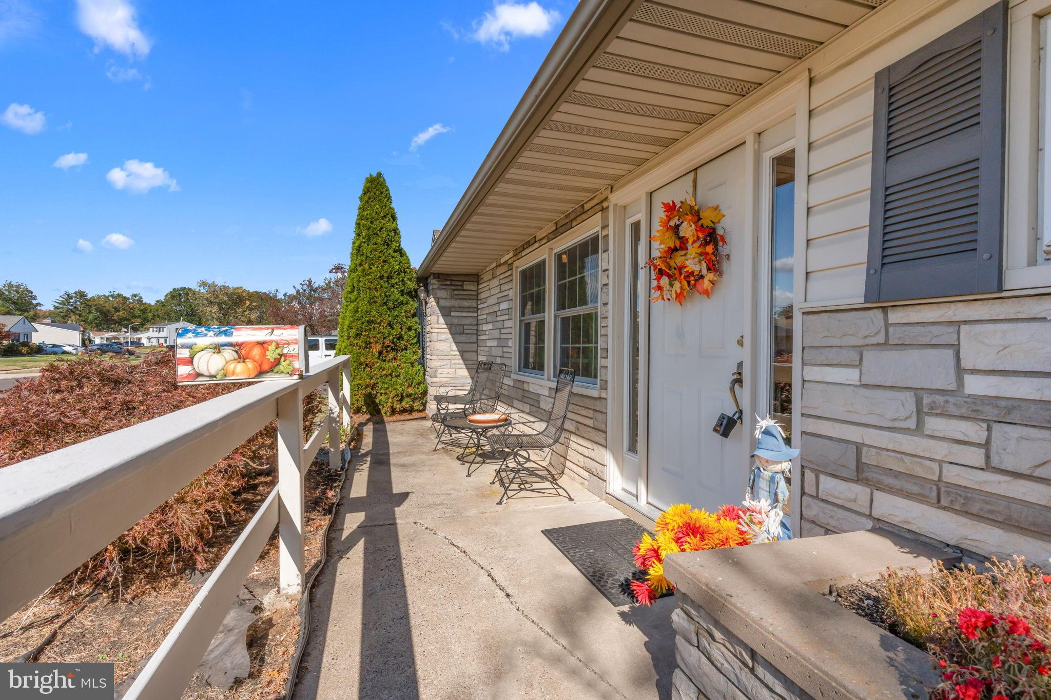 34 TULIP LANE