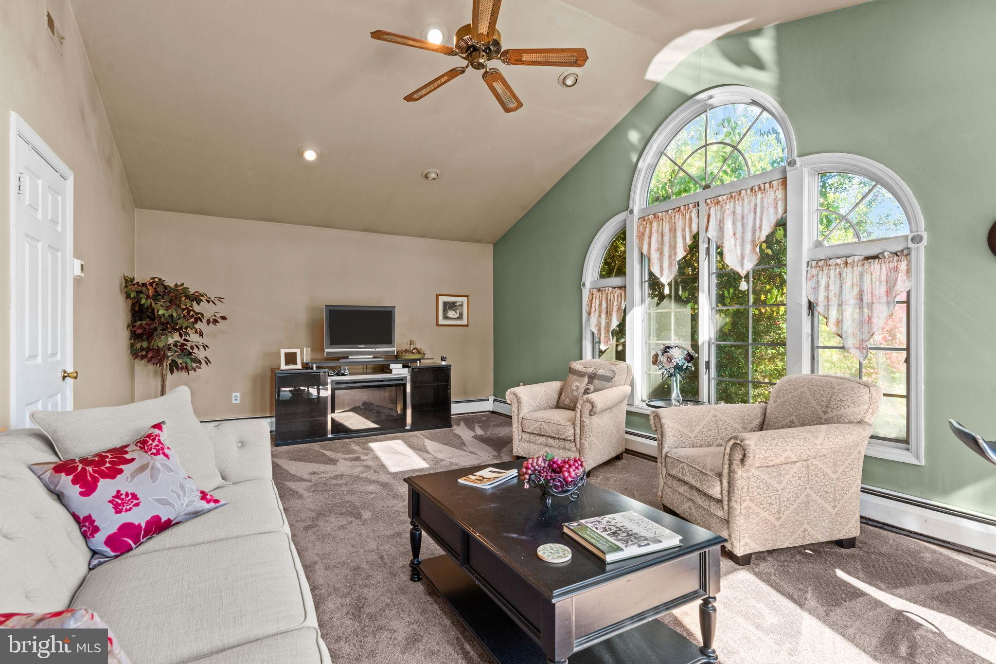 THORNRIDGE - Residential