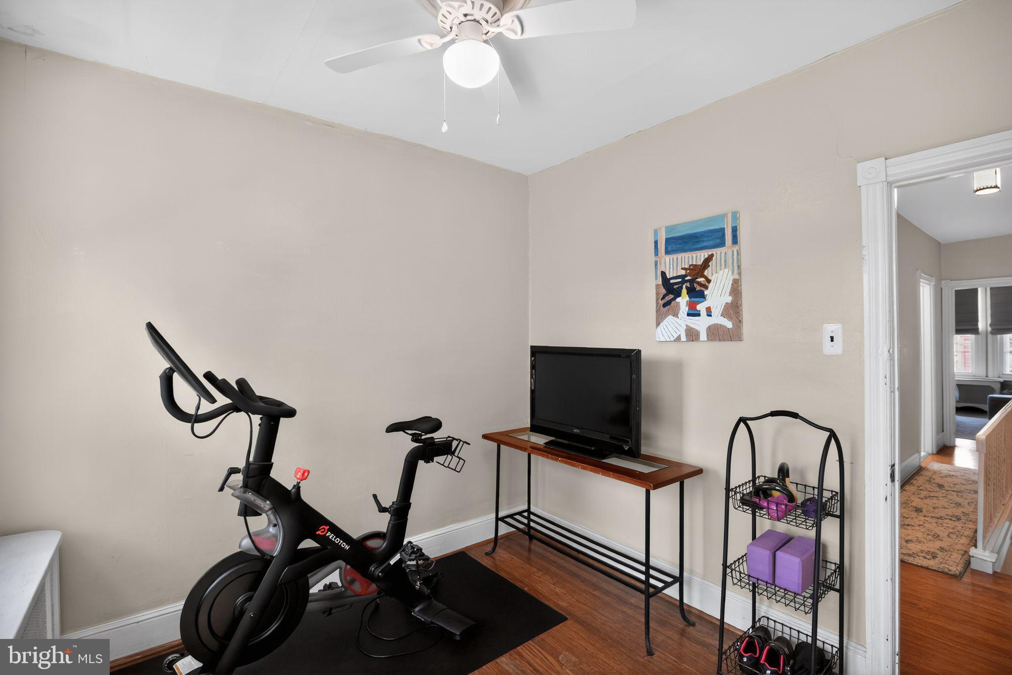 CHESTNUT HILL - Residential