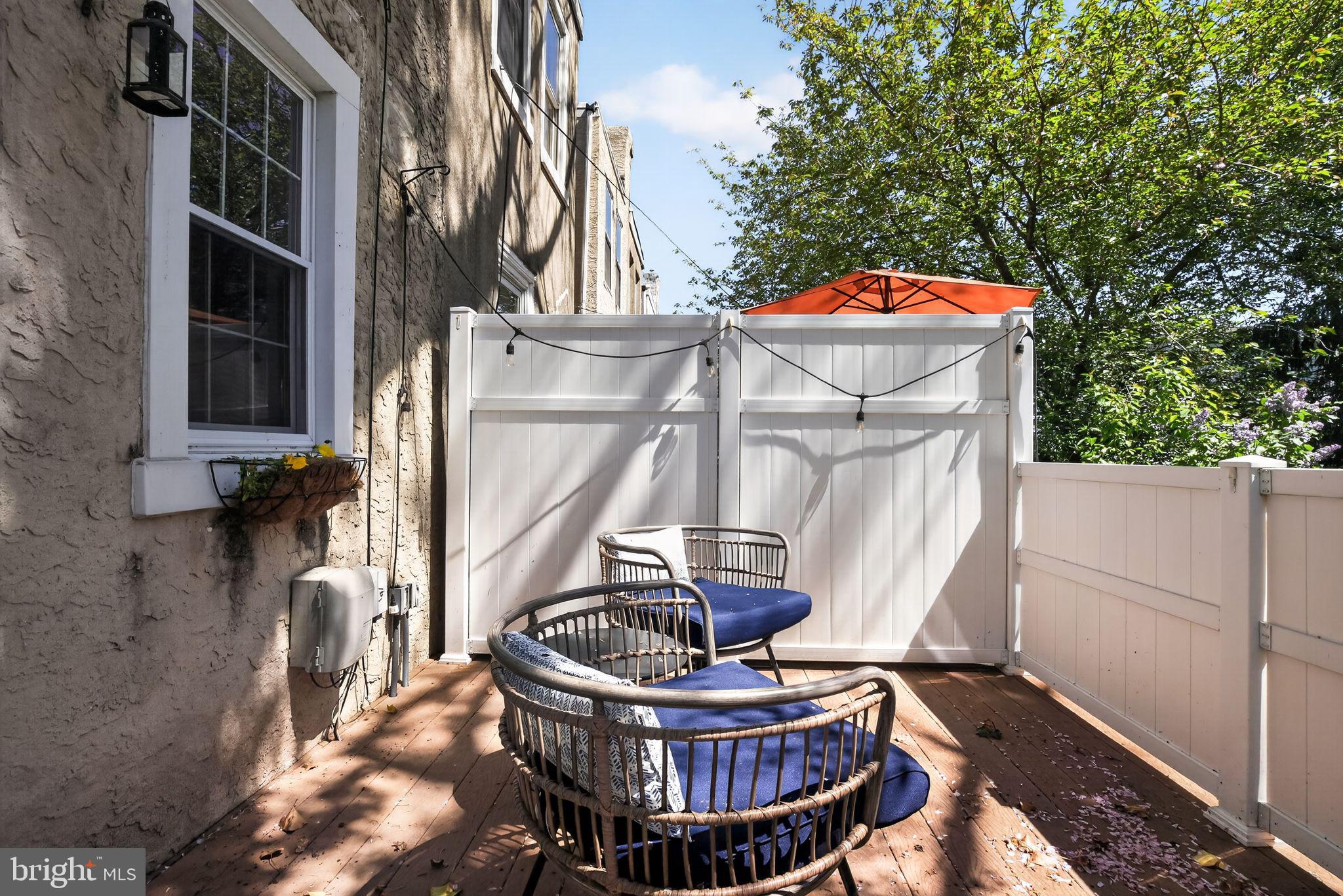 CHESTNUT HILL - Residential