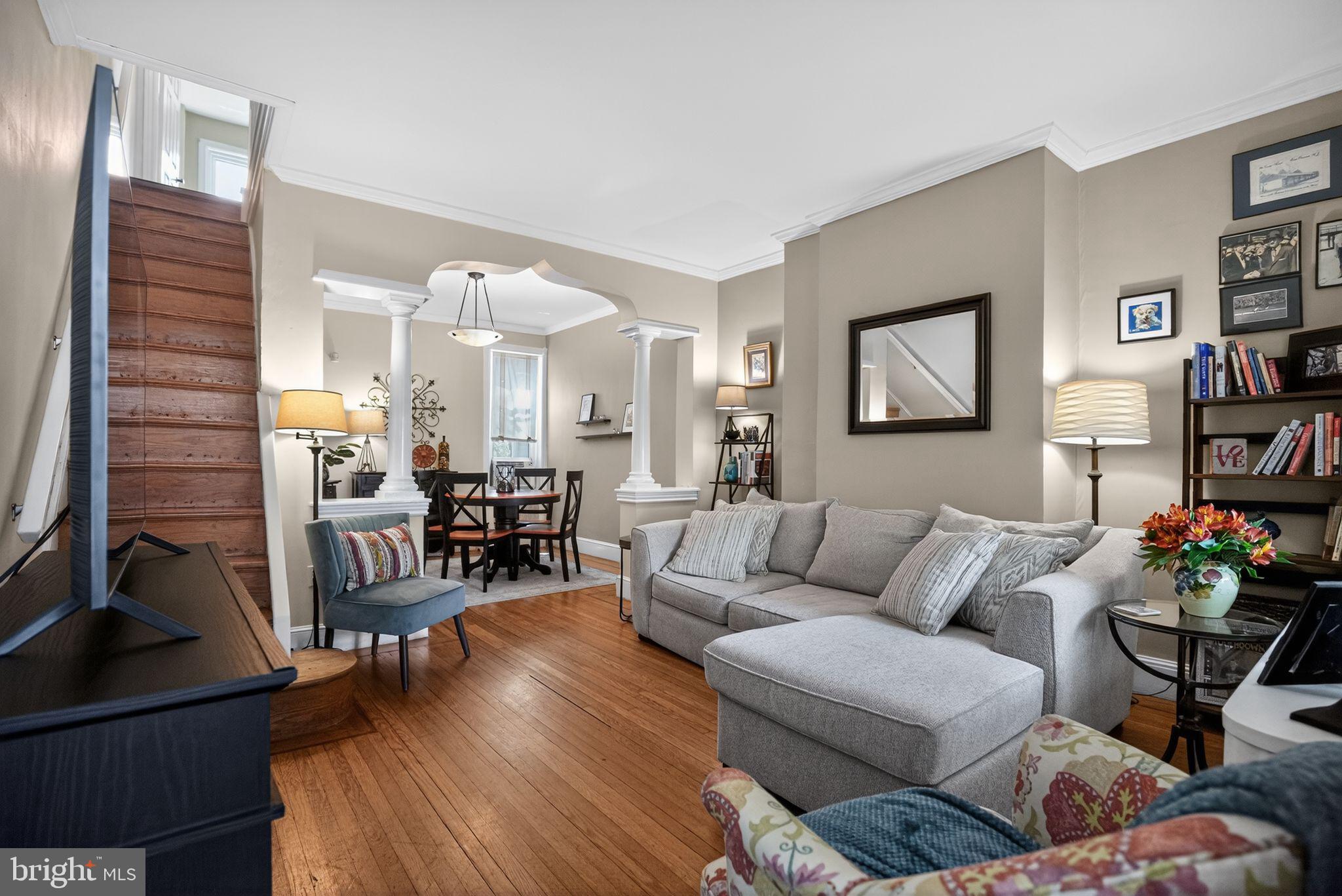 CHESTNUT HILL - Residential