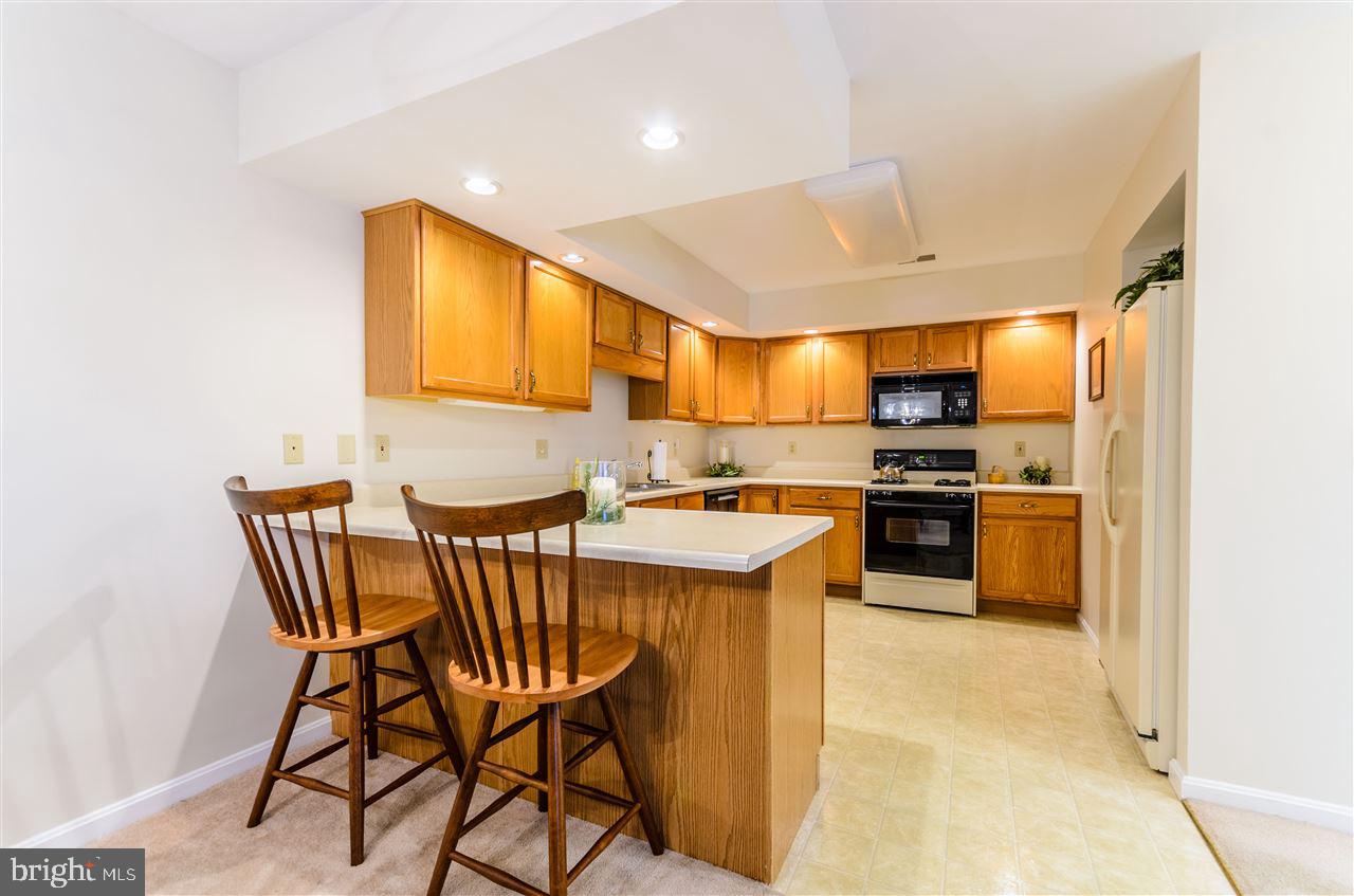 LONGSTOWN VILLAGE - Residential