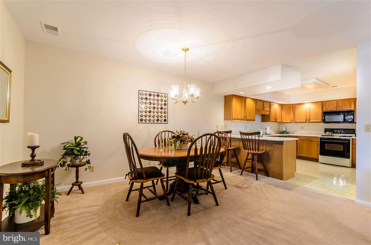 LONGSTOWN VILLAGE - Residential