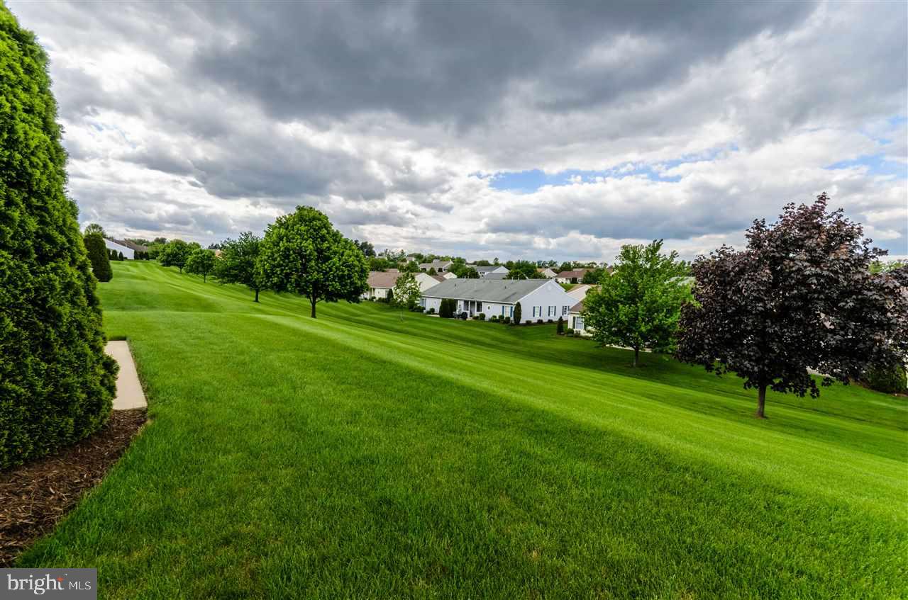 LONGSTOWN VILLAGE - Residential