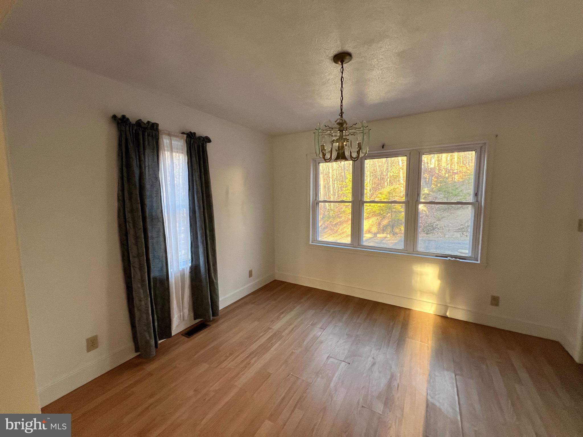 TANGLEWOOD - Residential