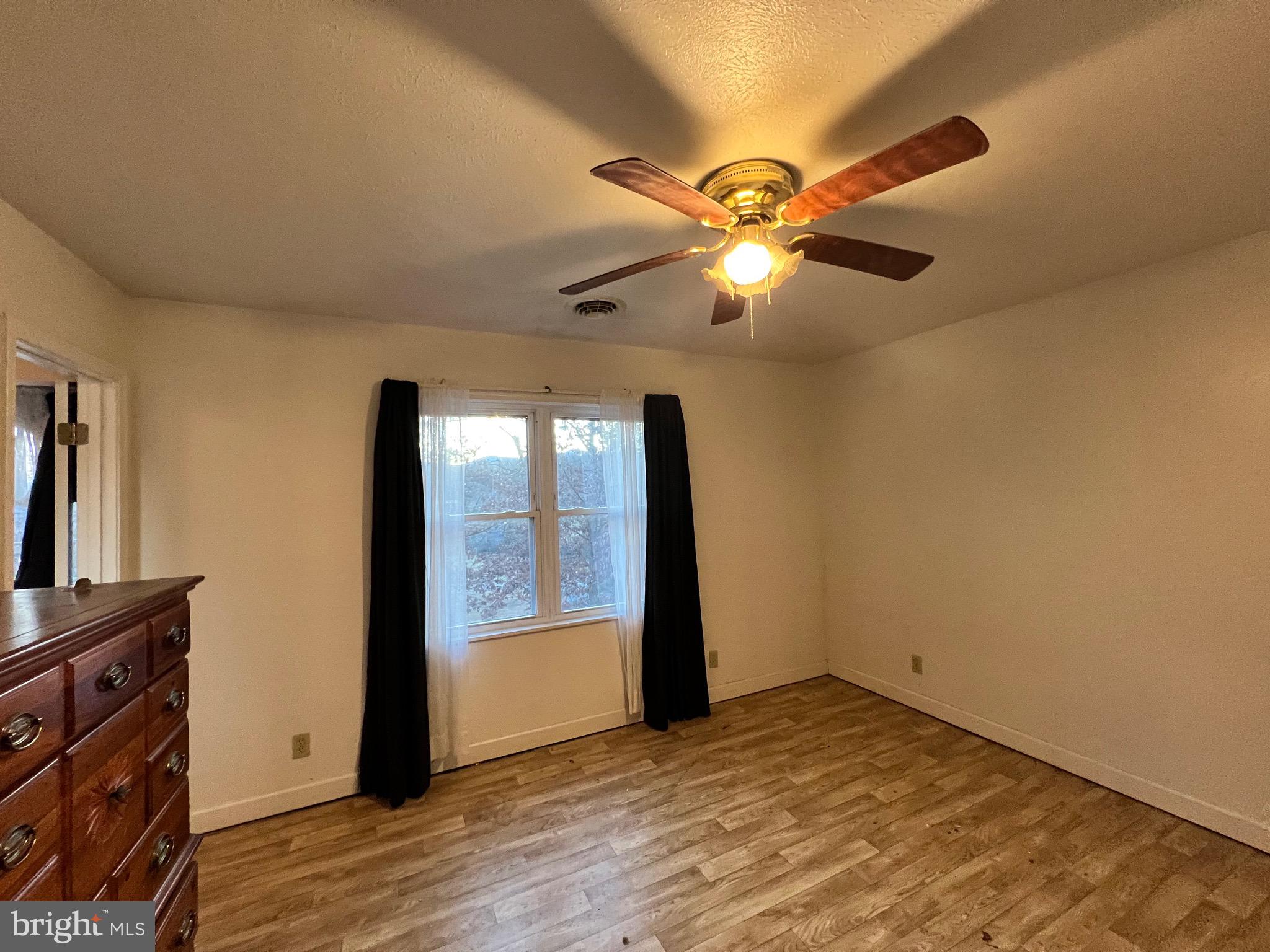 TANGLEWOOD - Residential