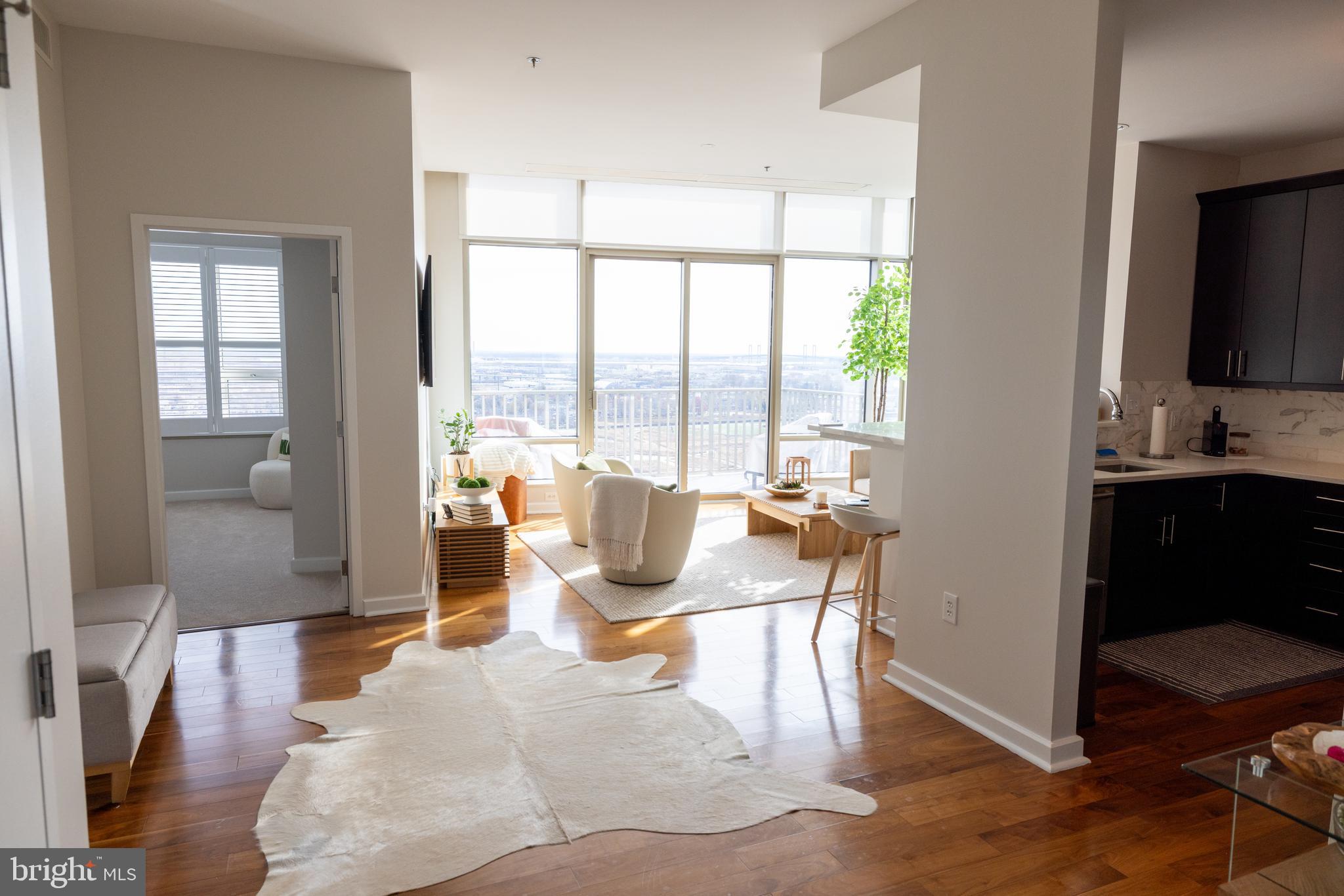 RIVER TOWER CHRIST L - Residential