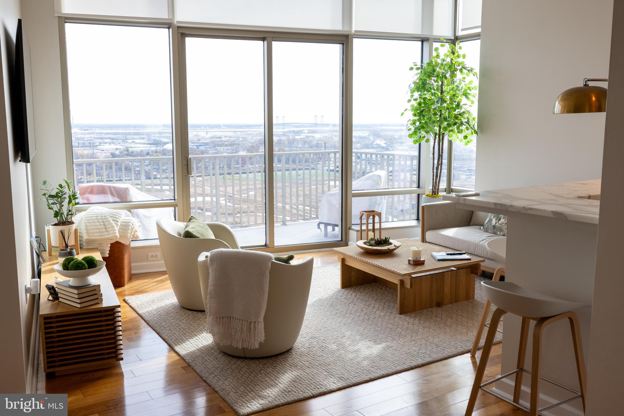 RIVER TOWER CHRIST L - Residential