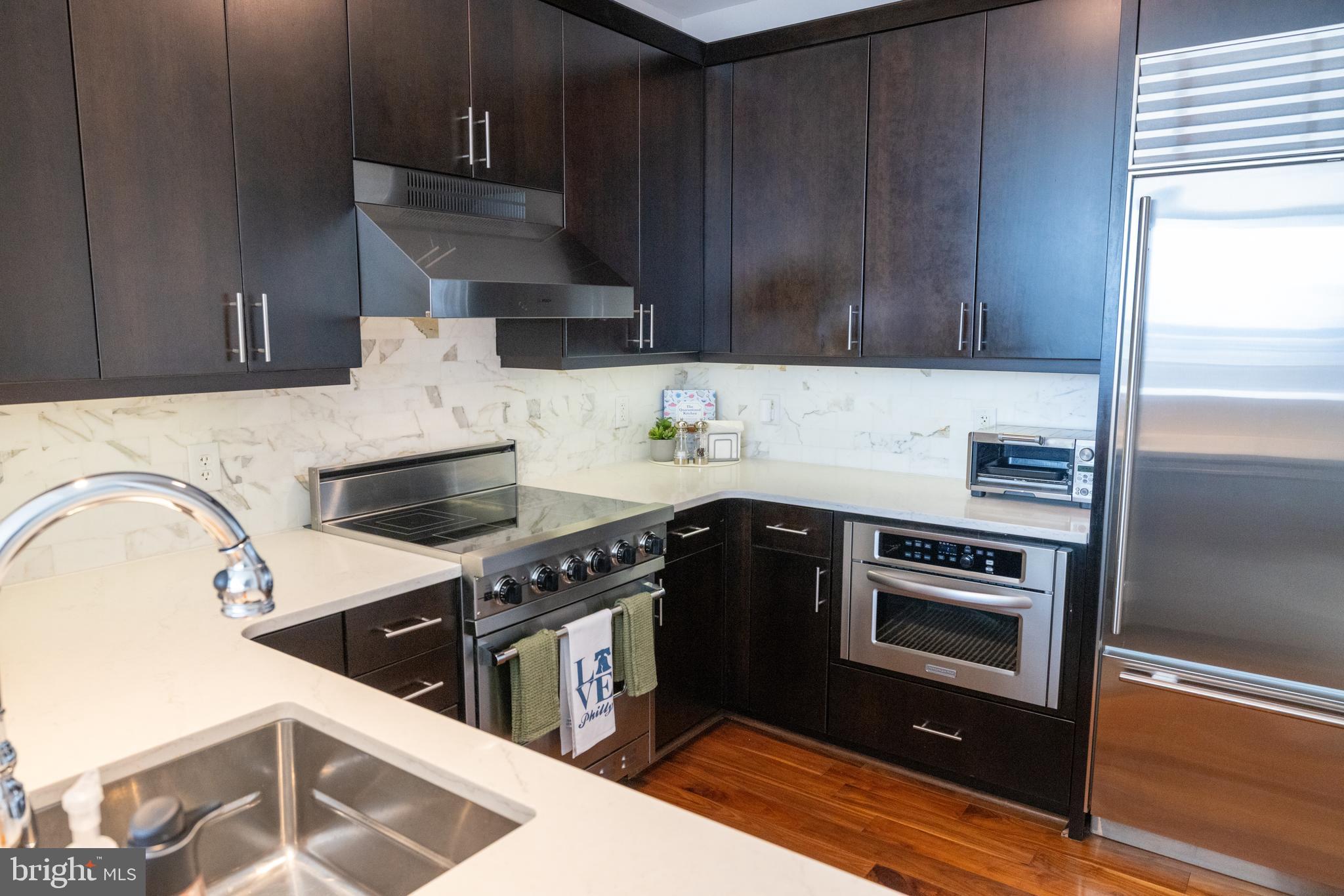 RIVER TOWER CHRIST L - Residential