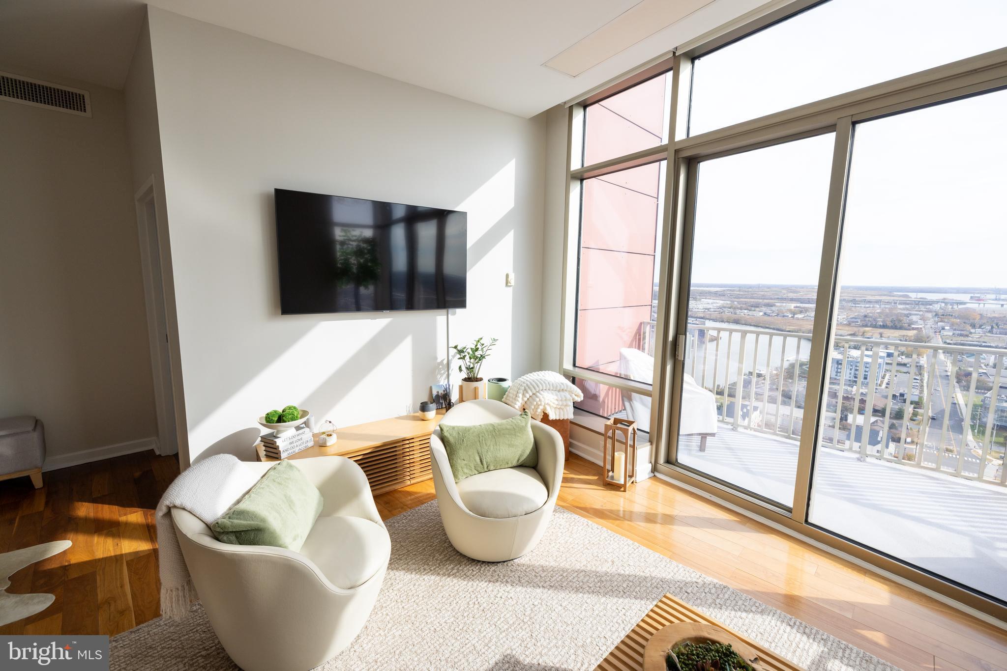 RIVER TOWER CHRIST L - Residential