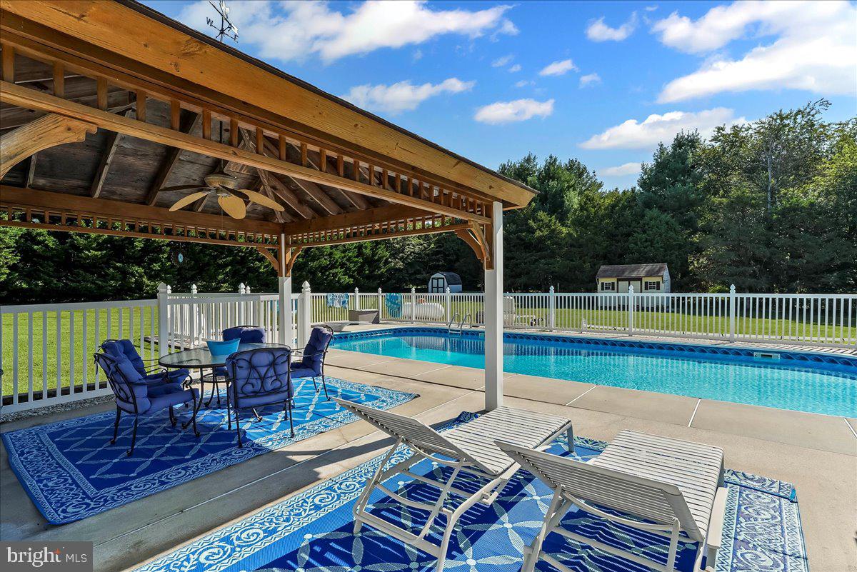 PEMBREY - Residential