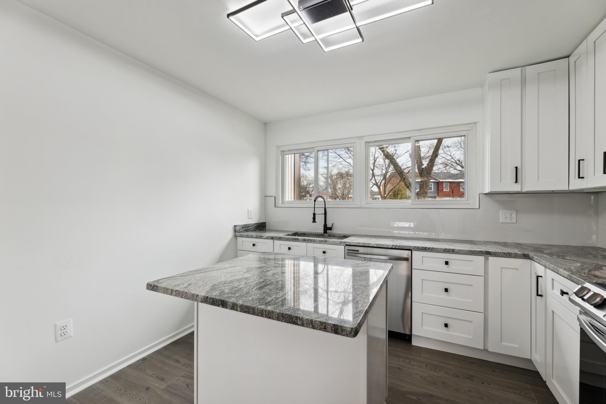 RIPPON LANDING - Residential