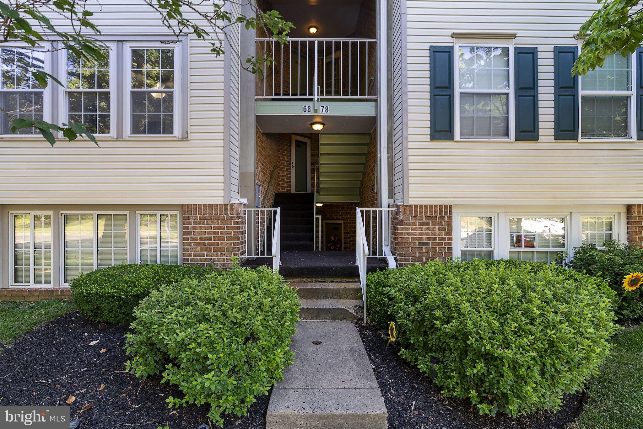 72 SURREY LANE