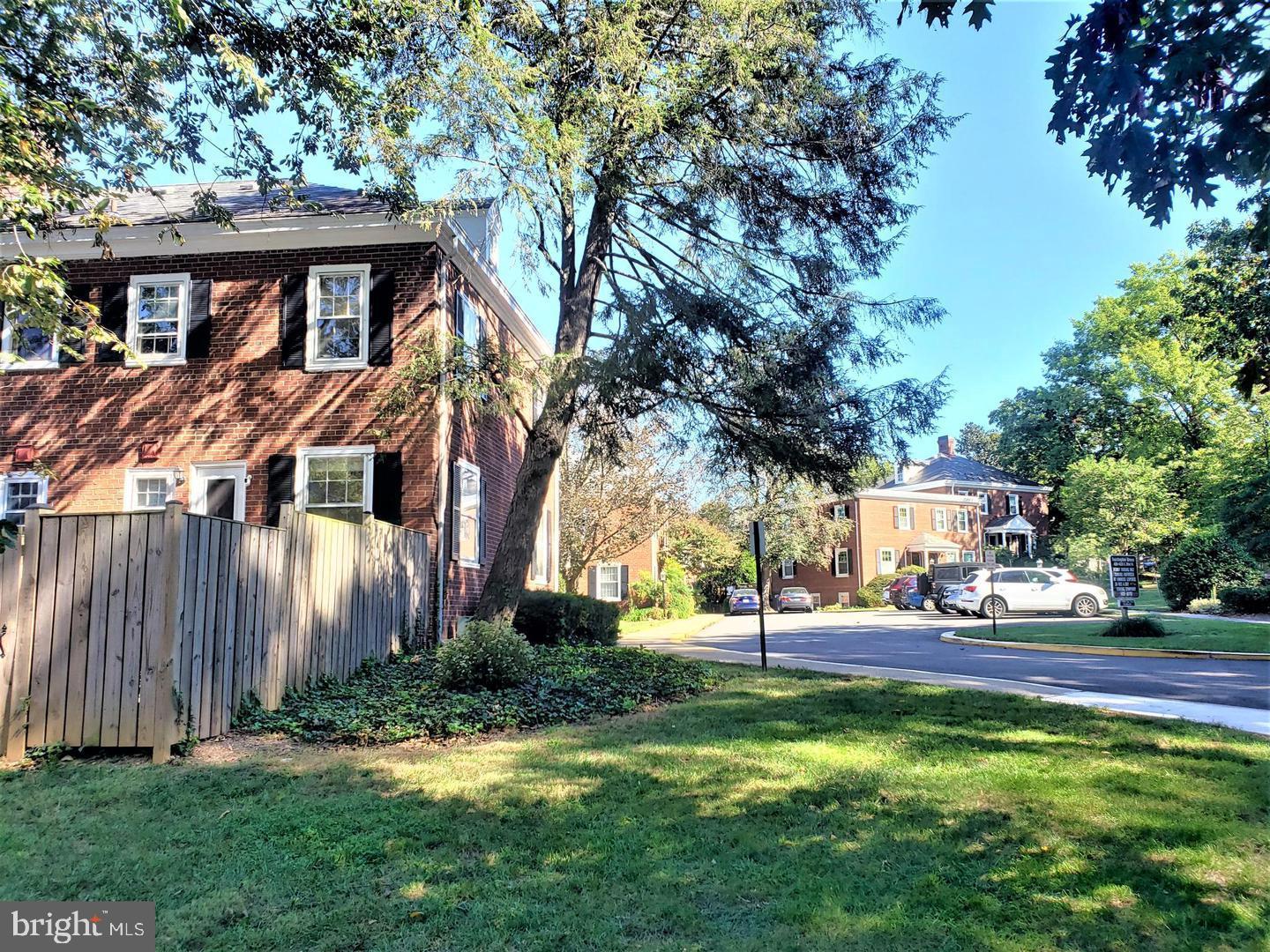 FAIRLINGTON GREEN - Residential Lease