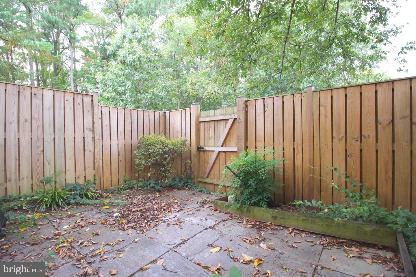 FAIRLINGTON GREEN - Residential Lease