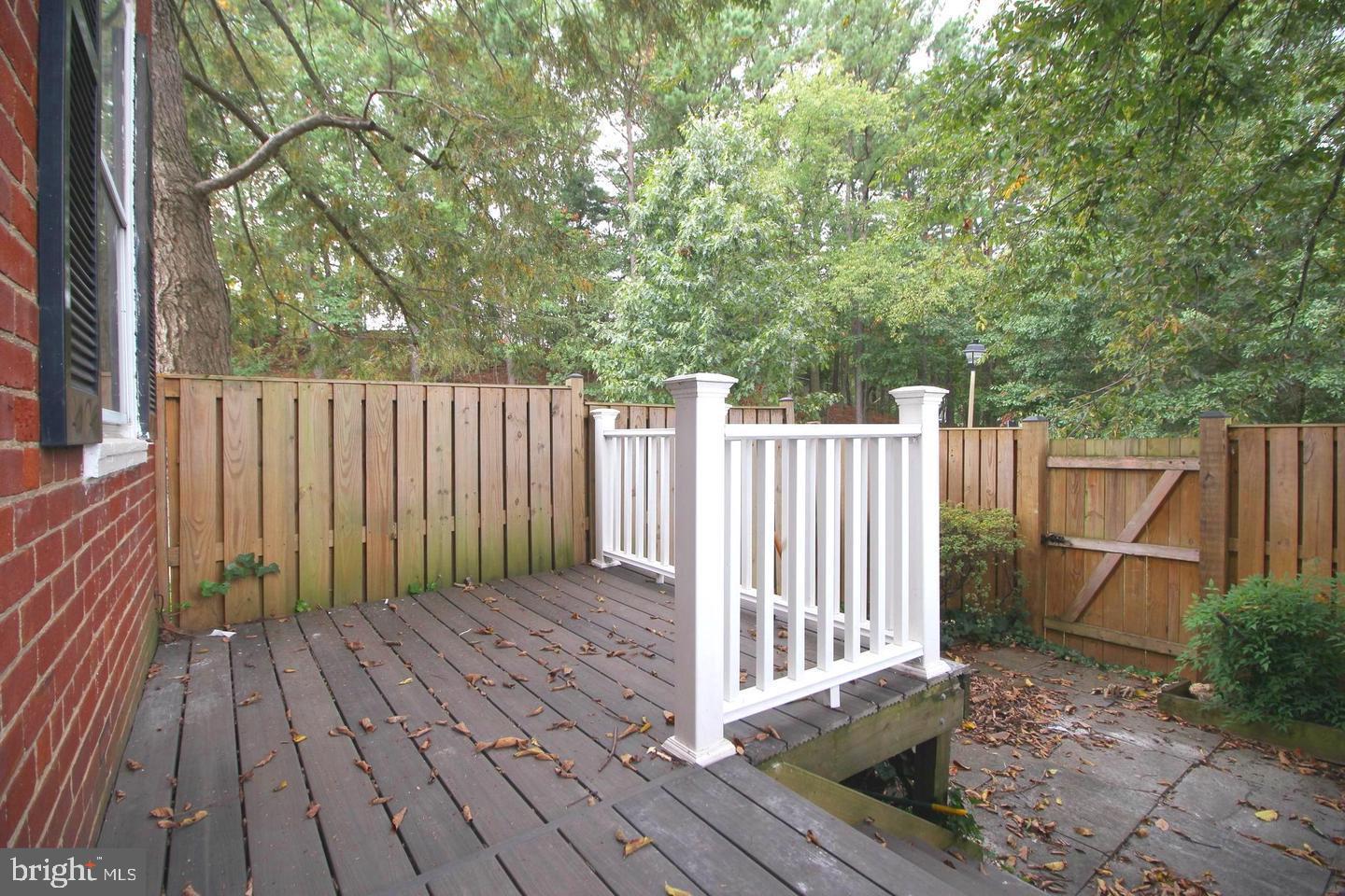 FAIRLINGTON GREEN - Residential Lease