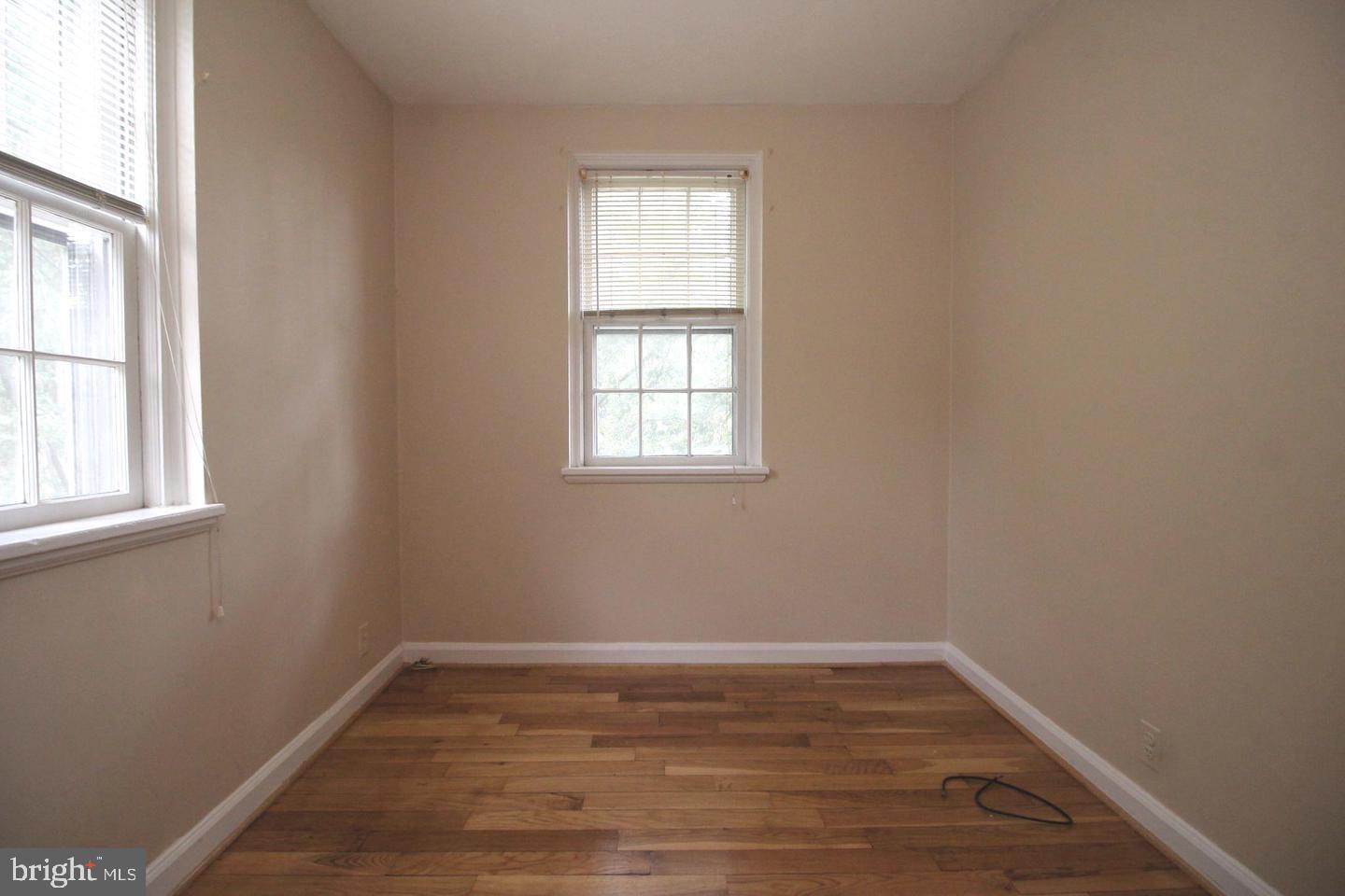 FAIRLINGTON GREEN - Residential Lease