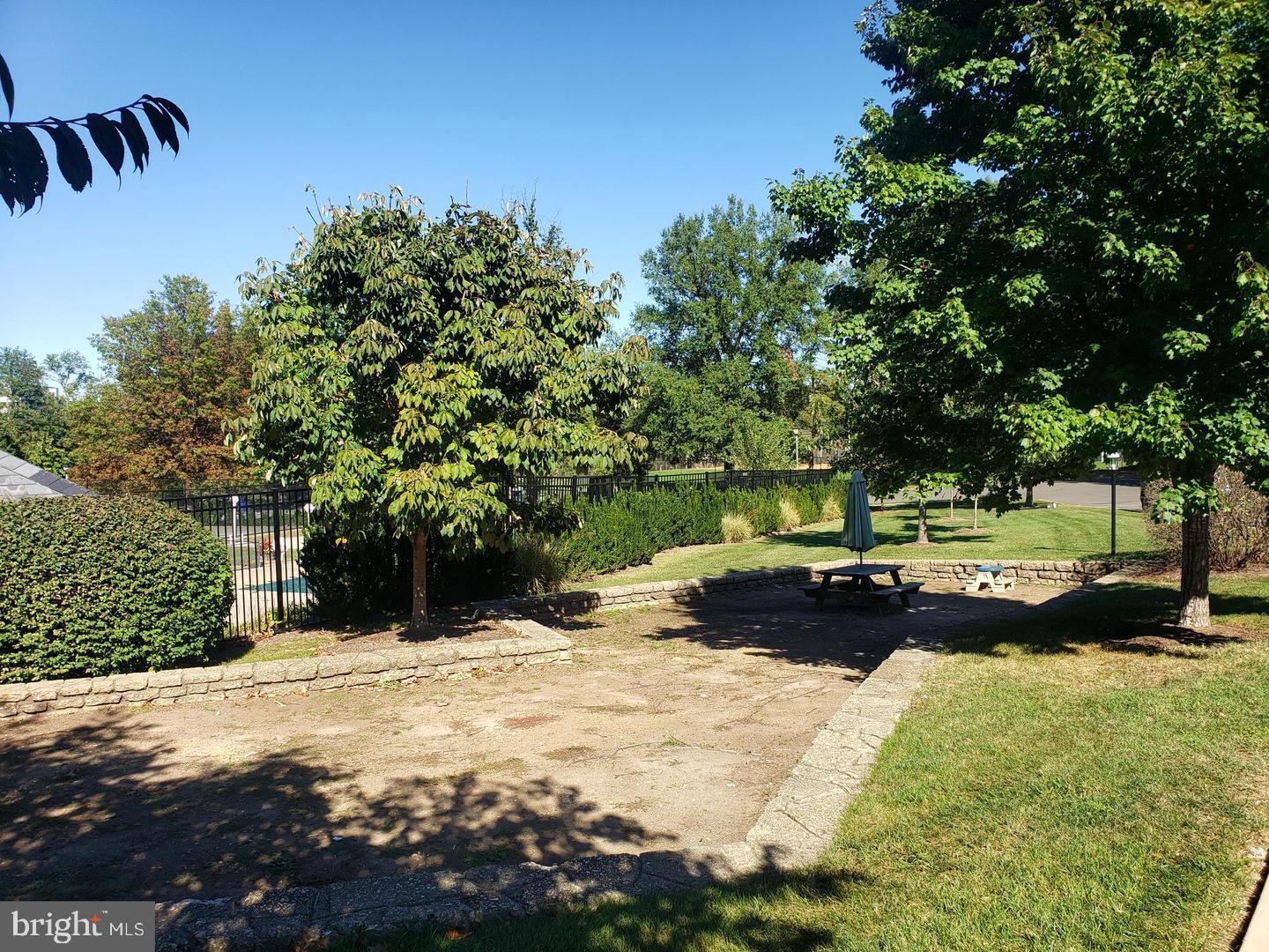 FAIRLINGTON GREEN - Residential Lease