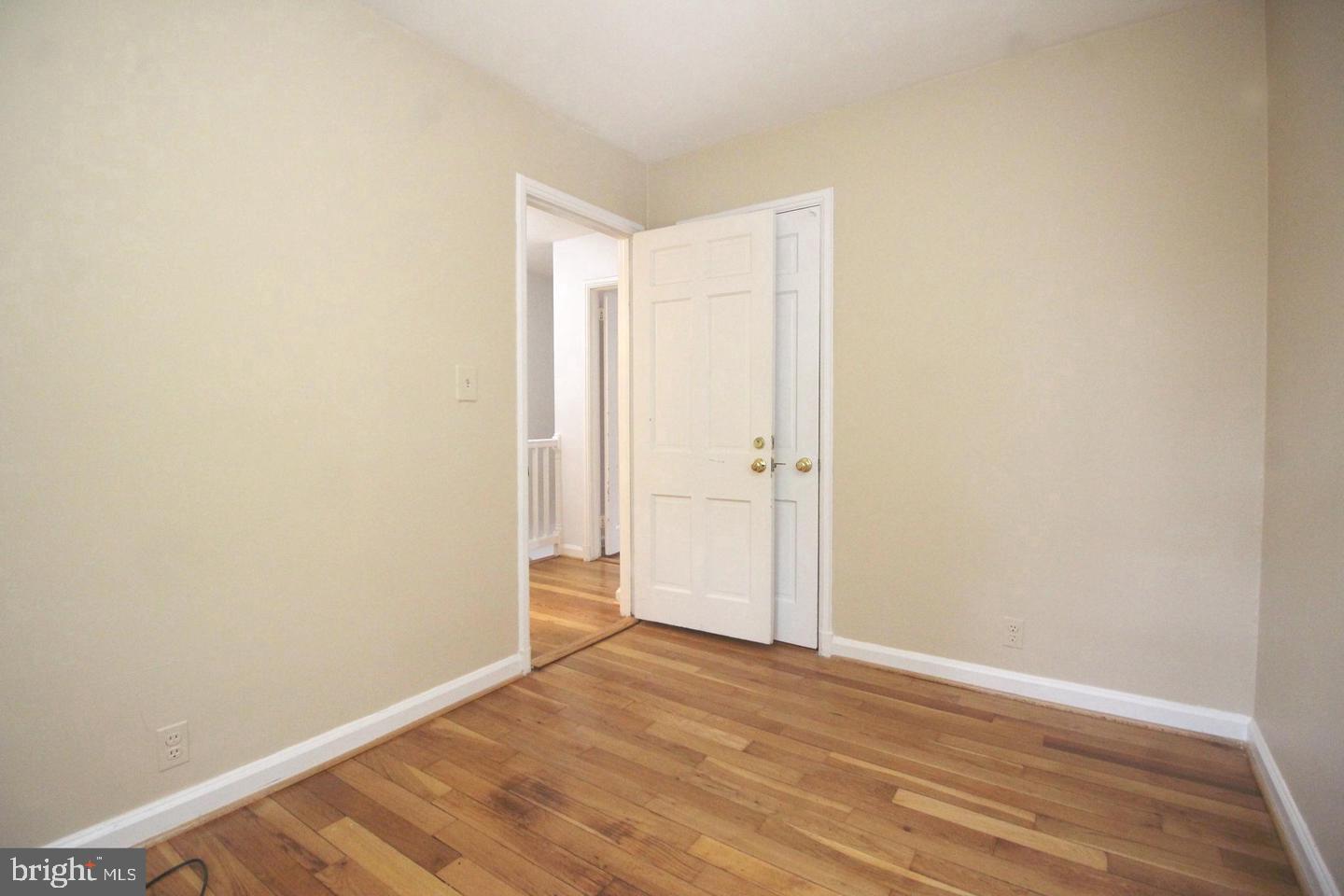 FAIRLINGTON GREEN - Residential Lease