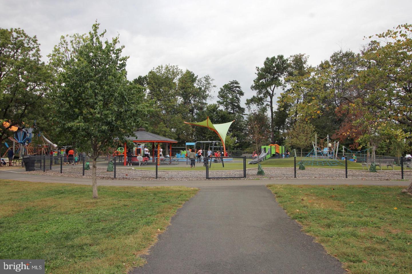 FAIRLINGTON GREEN - Residential Lease