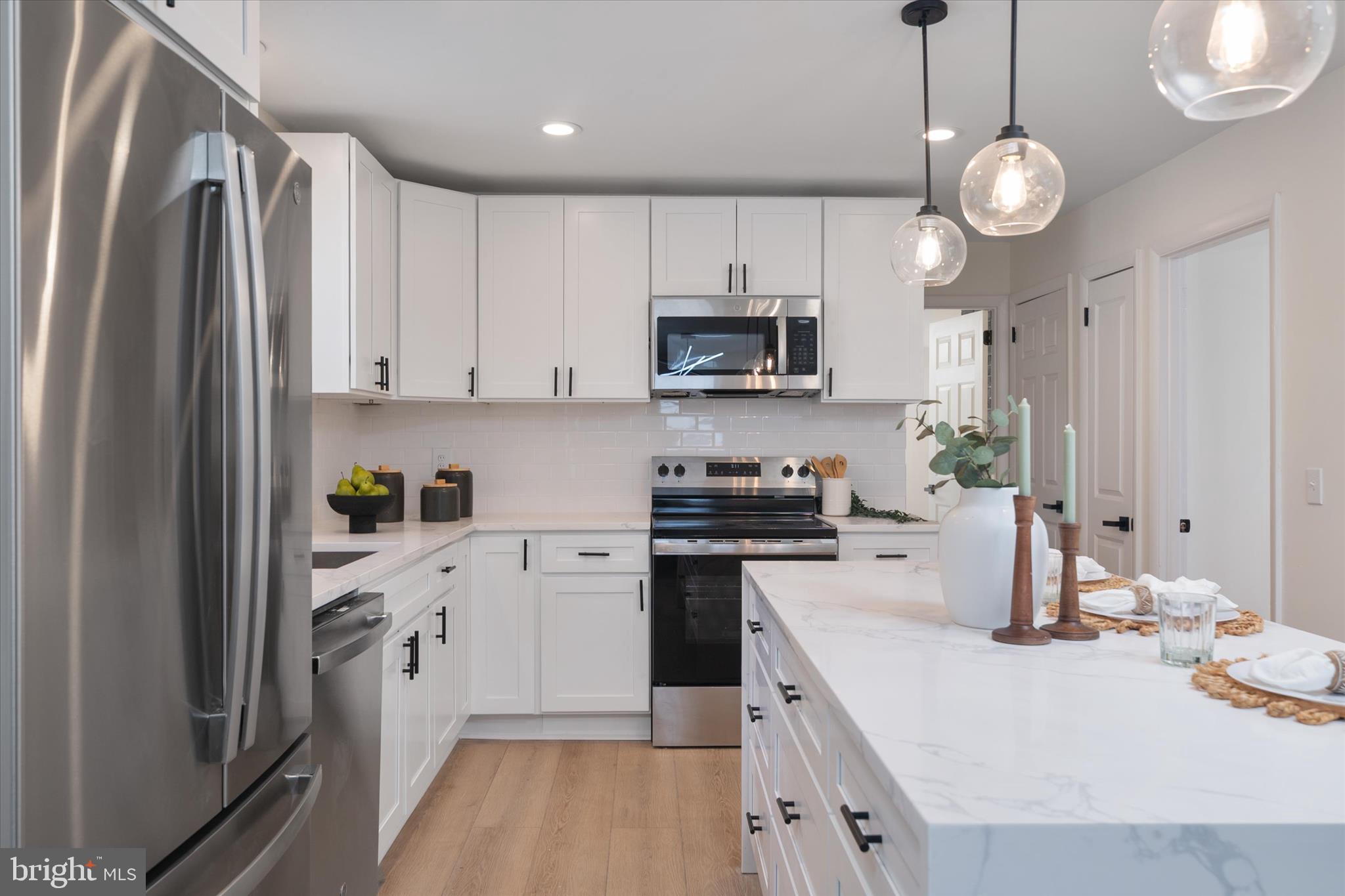 COLONIAL ACRES - Residential