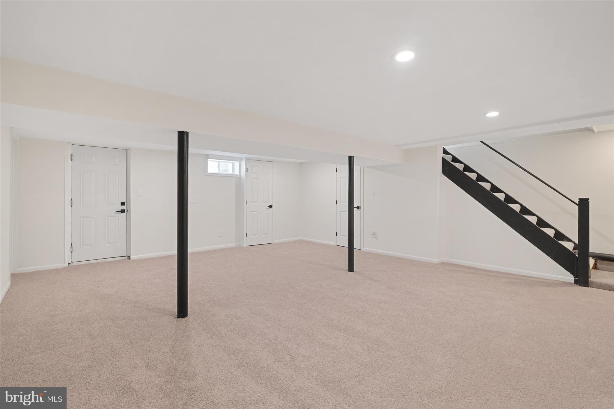 COLONIAL ACRES - Residential