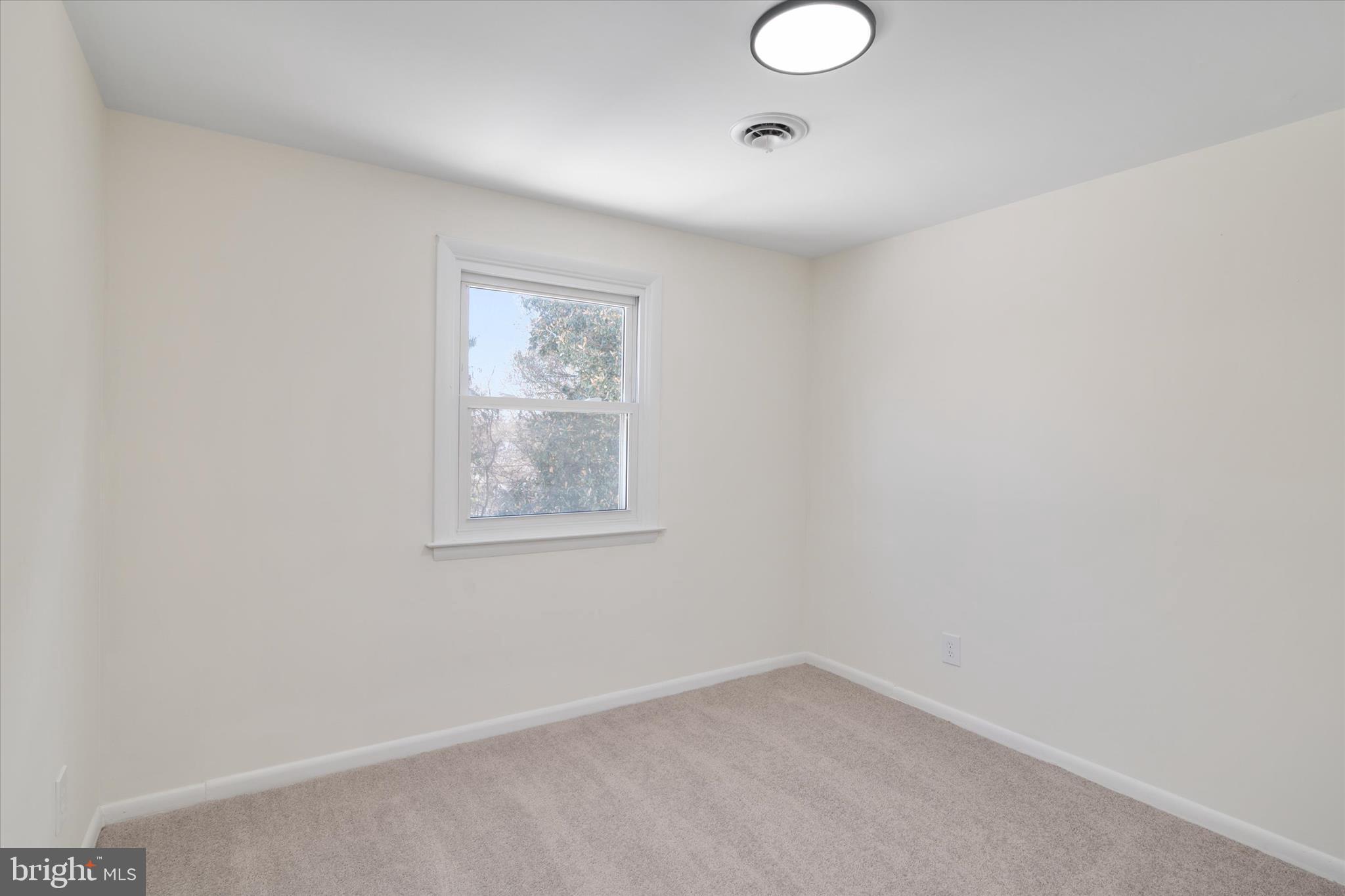 COLONIAL ACRES - Residential