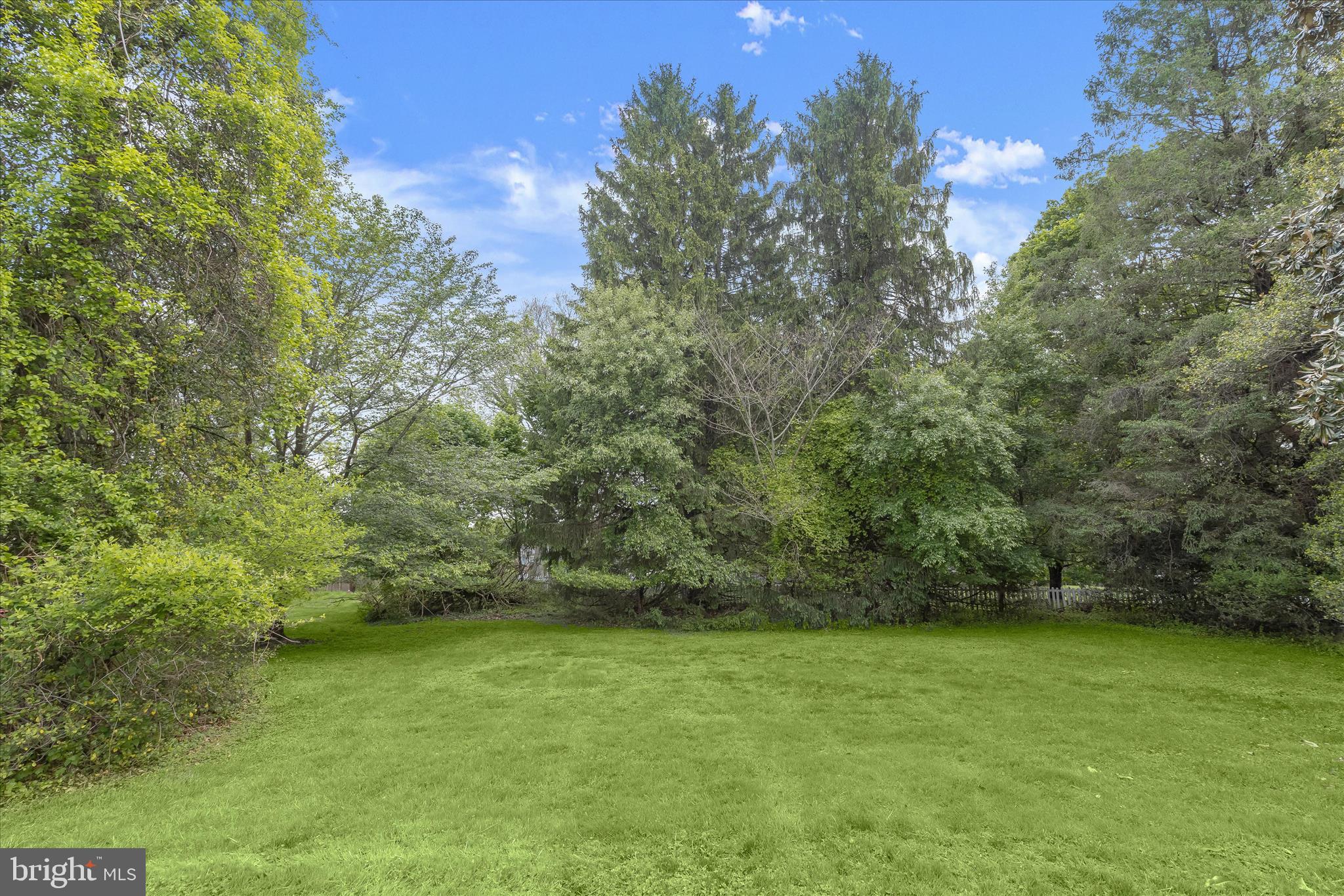 COLONIAL ACRES - Residential