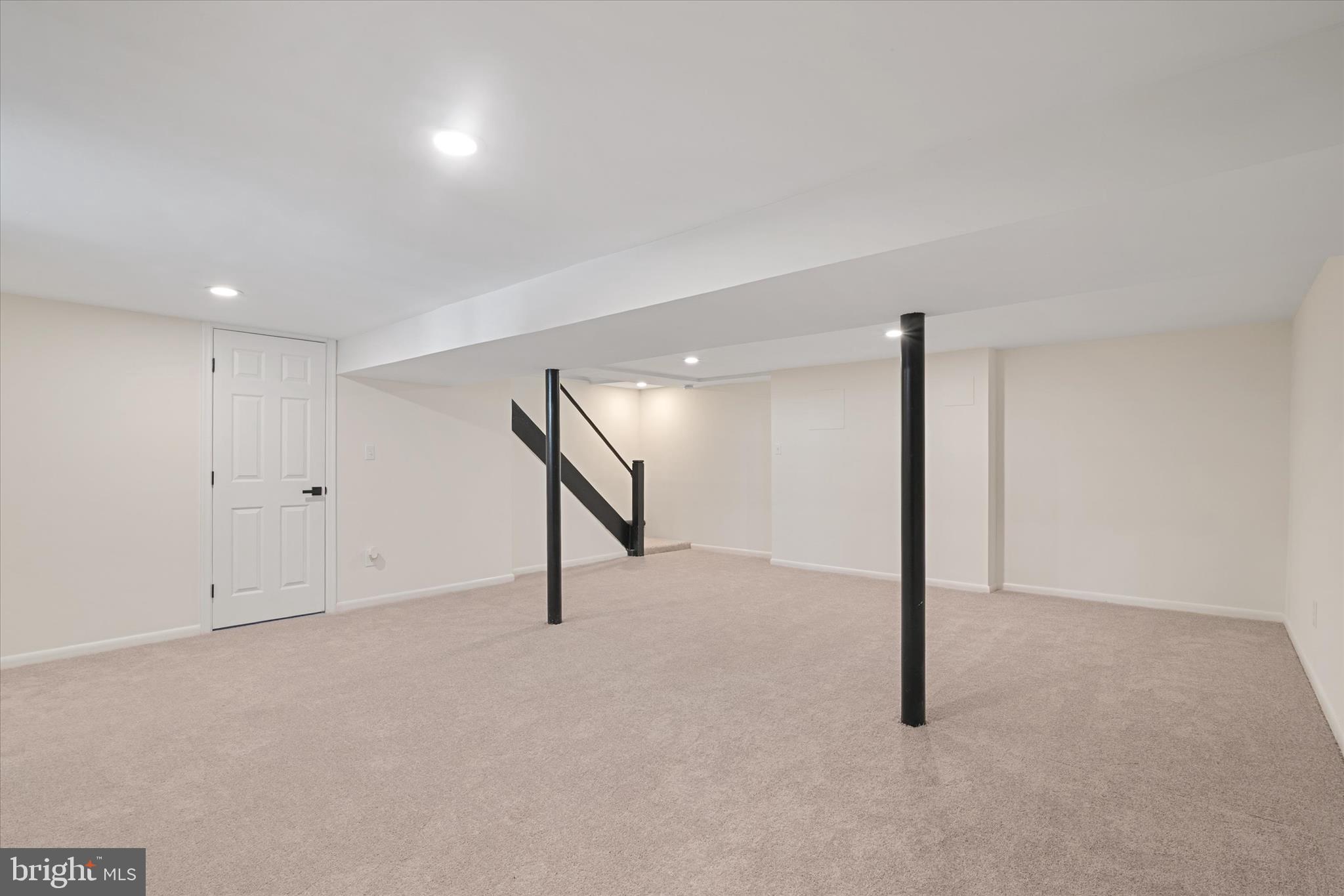 COLONIAL ACRES - Residential