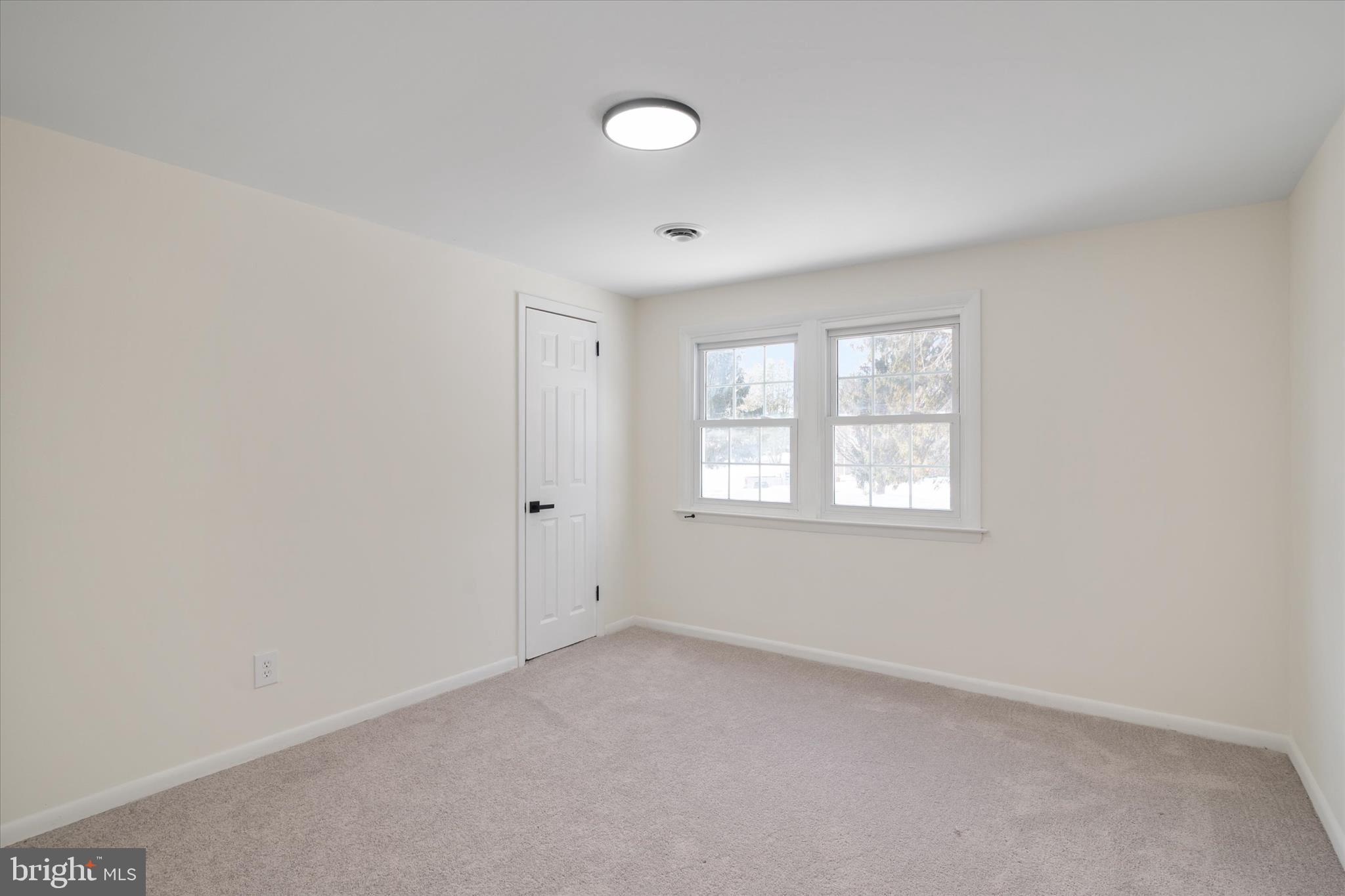 COLONIAL ACRES - Residential