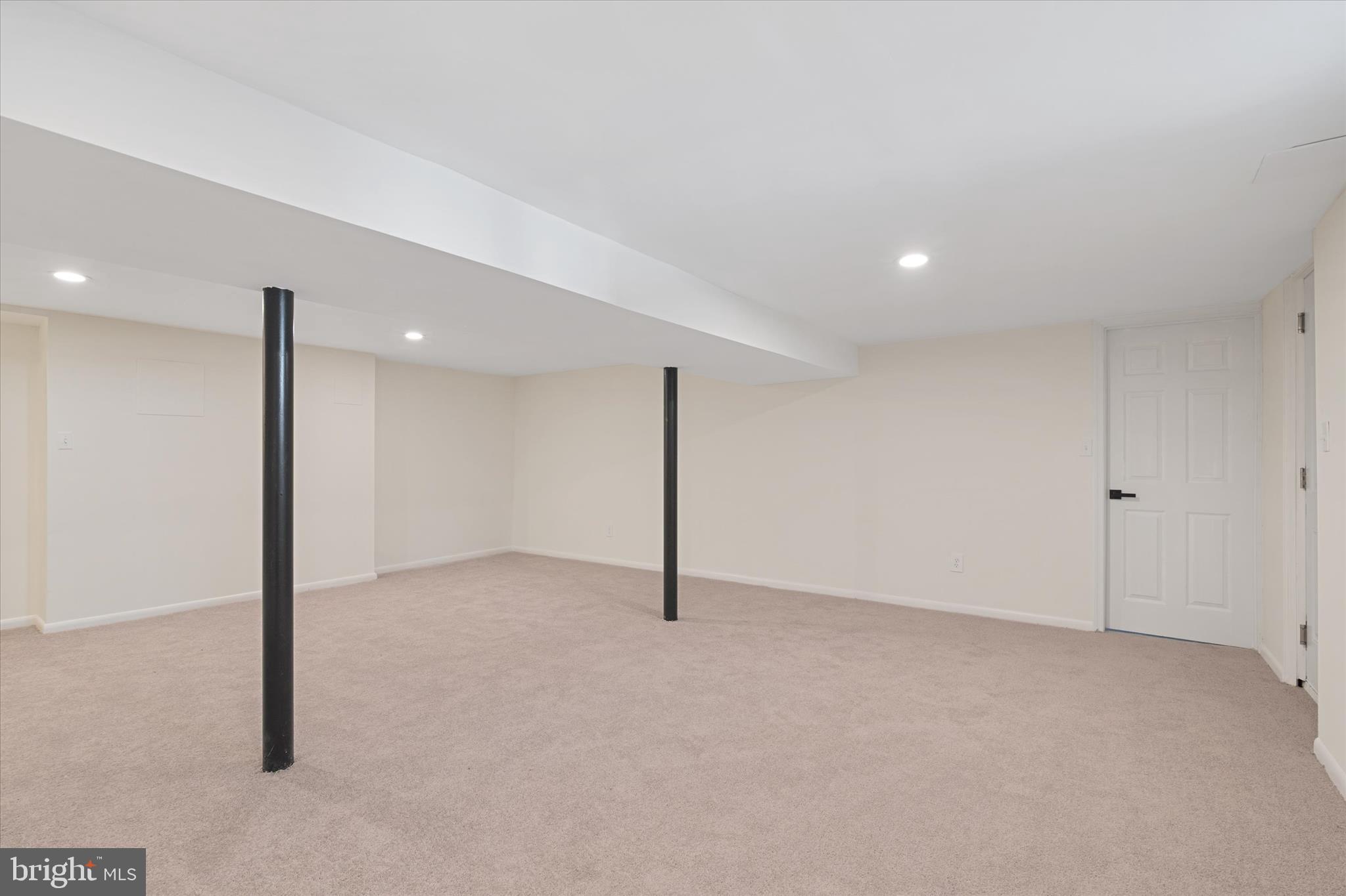 COLONIAL ACRES - Residential