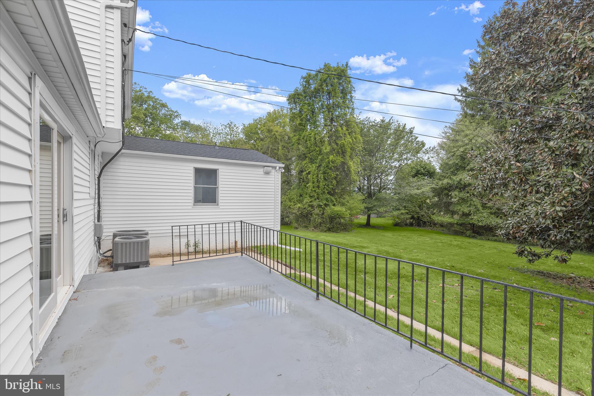 COLONIAL ACRES - Residential