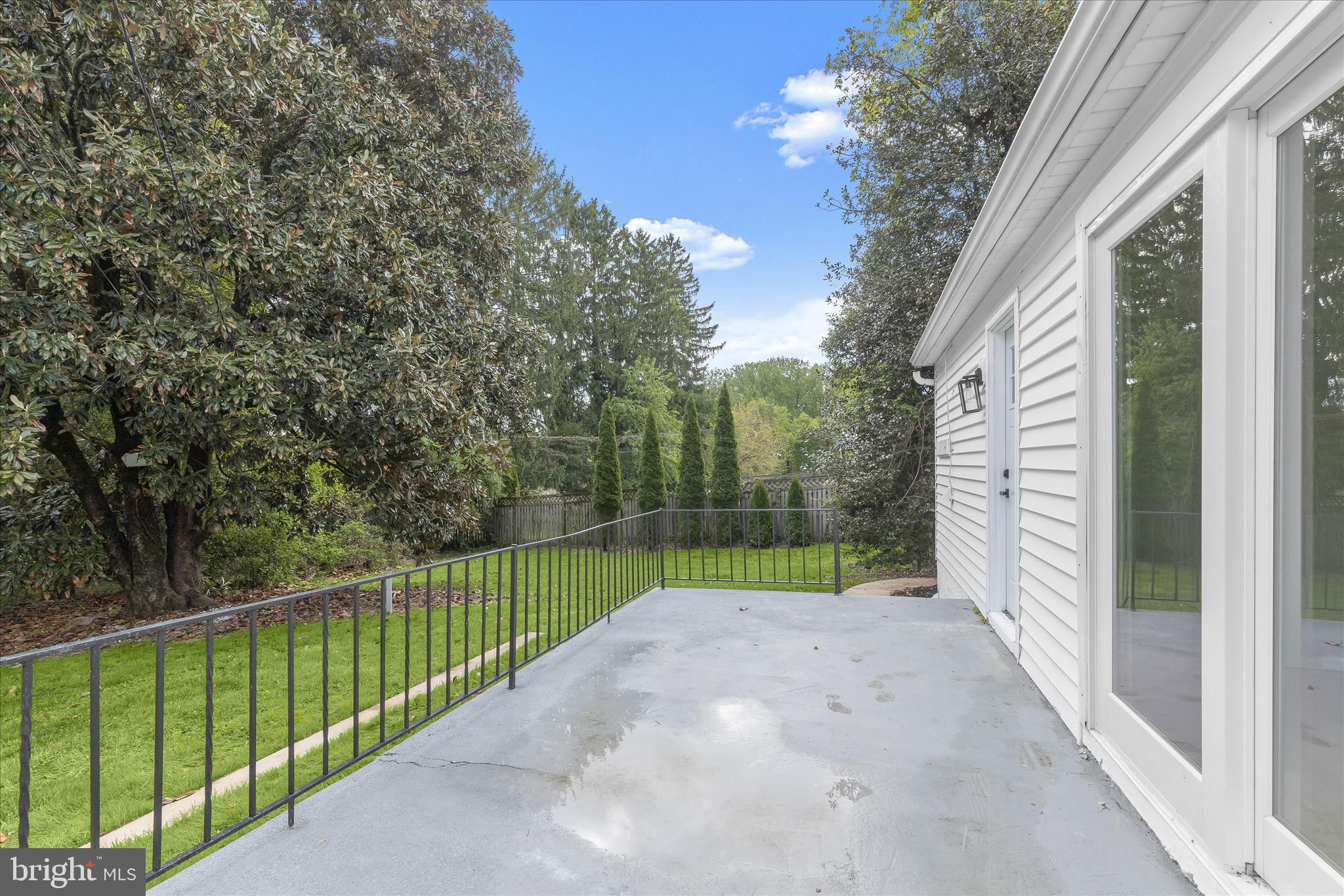 COLONIAL ACRES - Residential