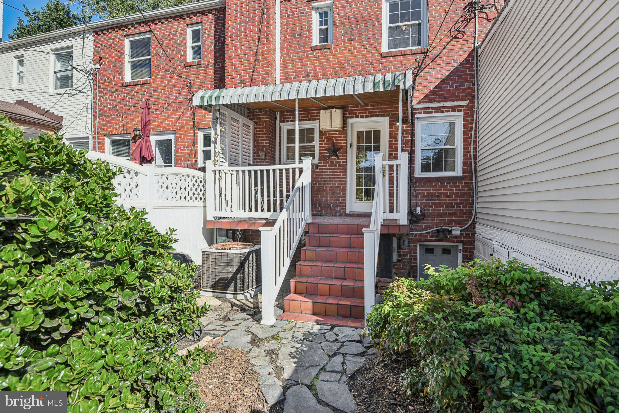 JEFFERSON HOMES - Residential