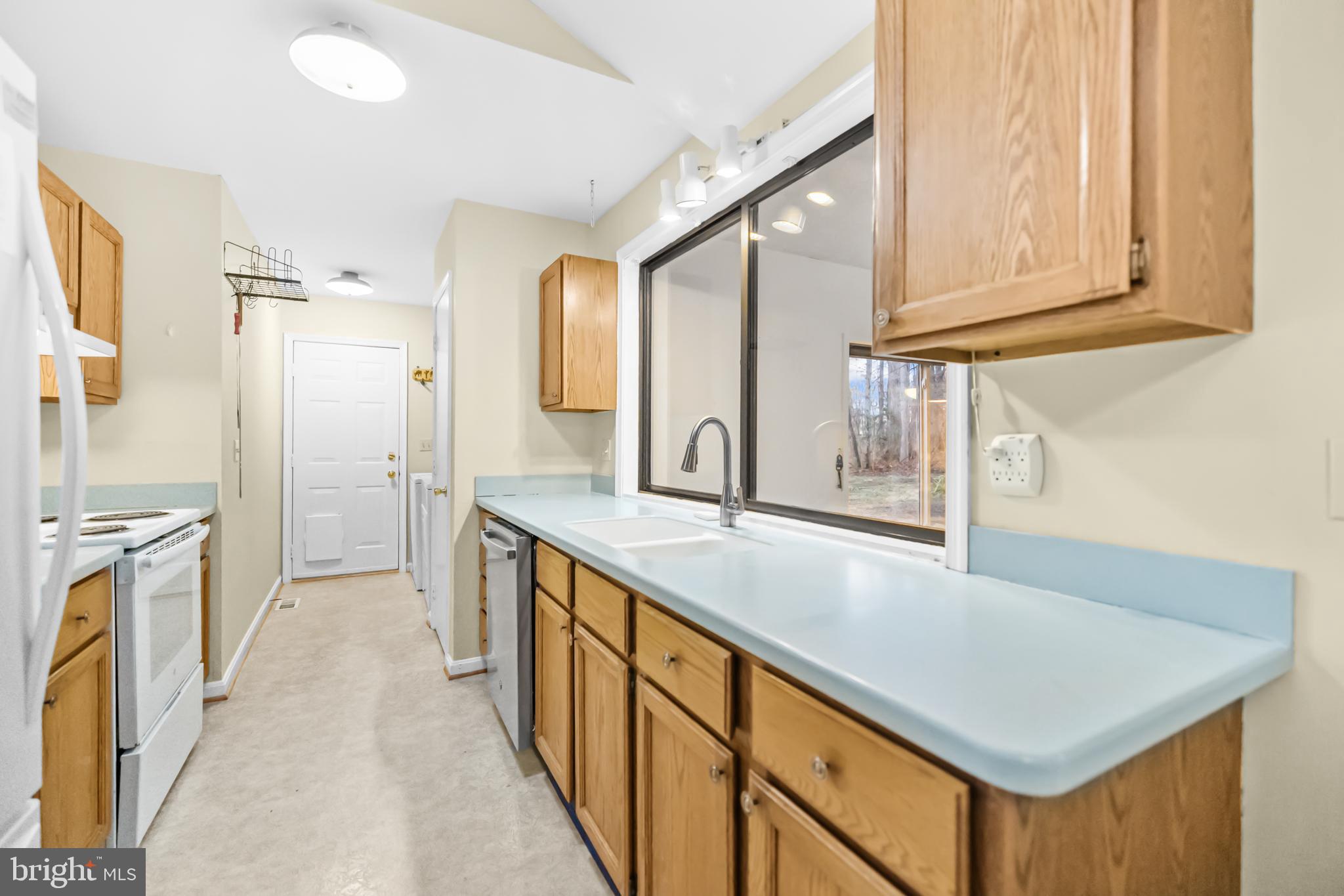 LAKE OF THE WOODS - Residential