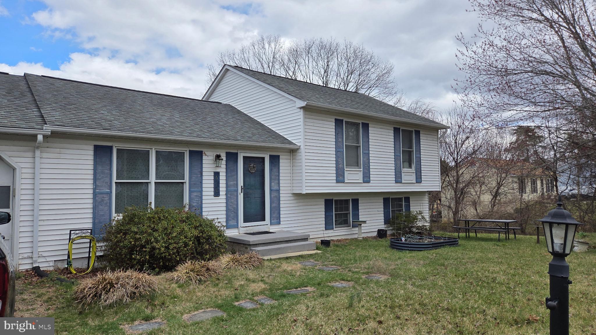 HENSEL STONE WOODS - Residential