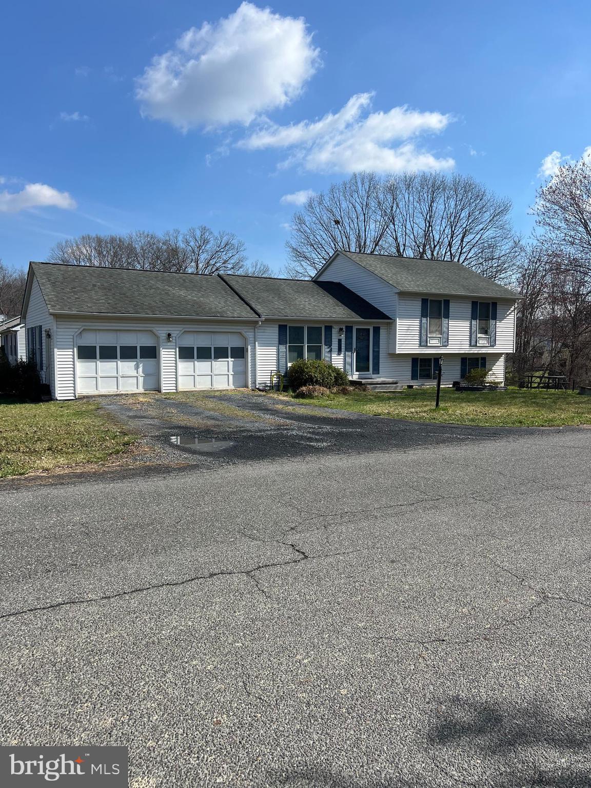 HENSEL STONE WOODS - Residential