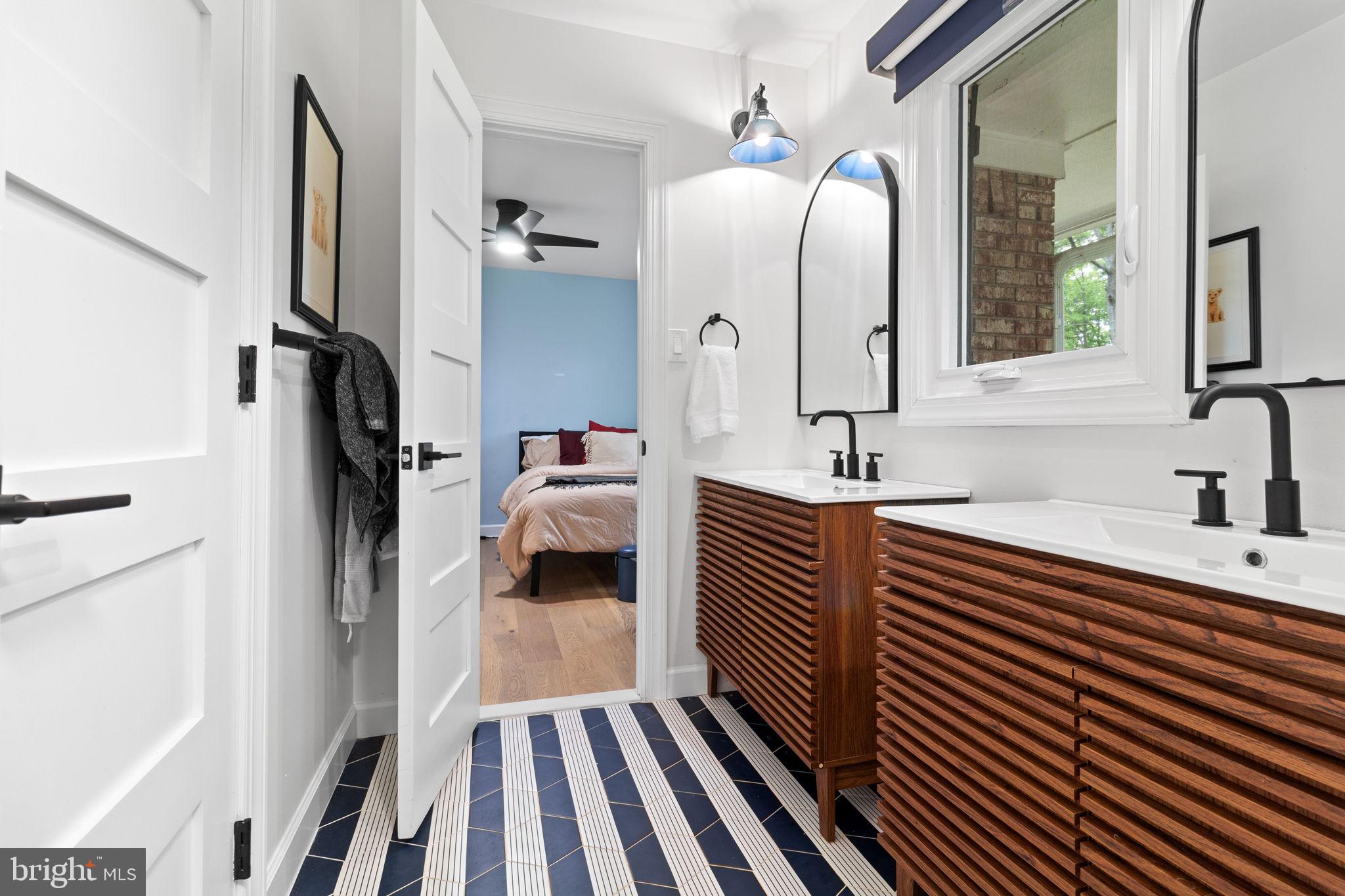 TANTALLON ON THE POTOMAC - Residential