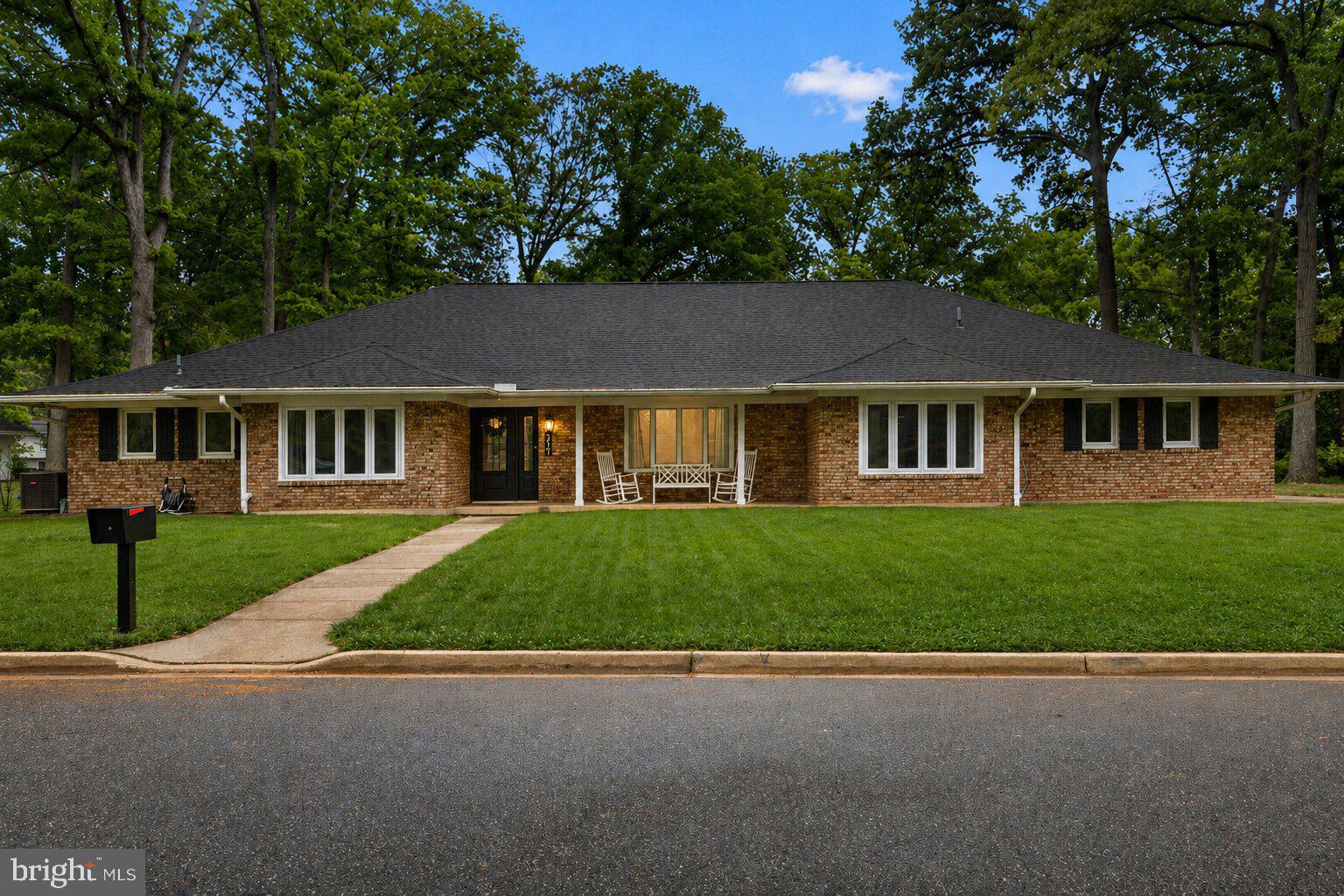 TANTALLON ON THE POTOMAC - Residential